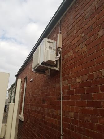 split_system_air_con_wall_solutions-psm.jpg