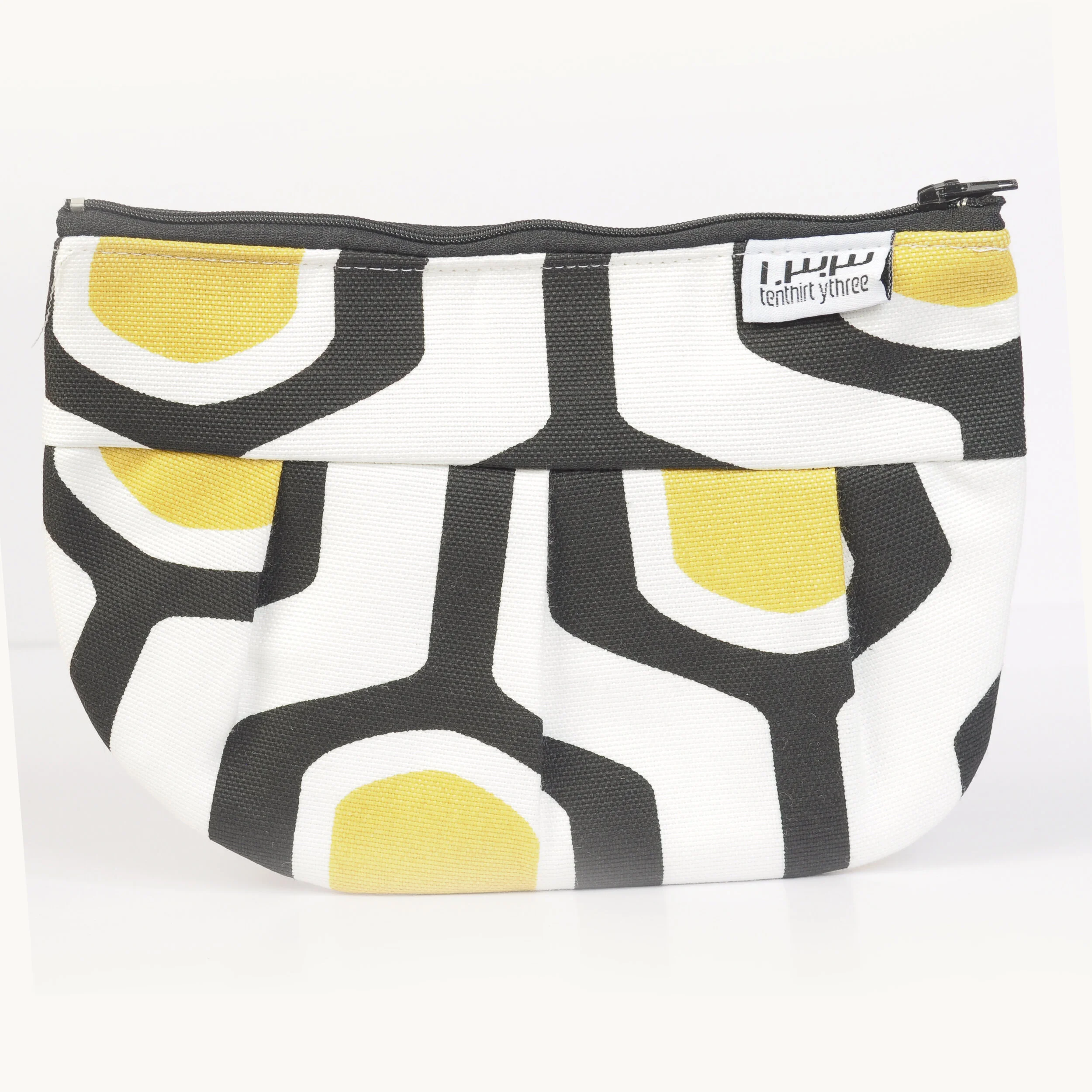 Geometric White Pouch 2 1x1.jpg