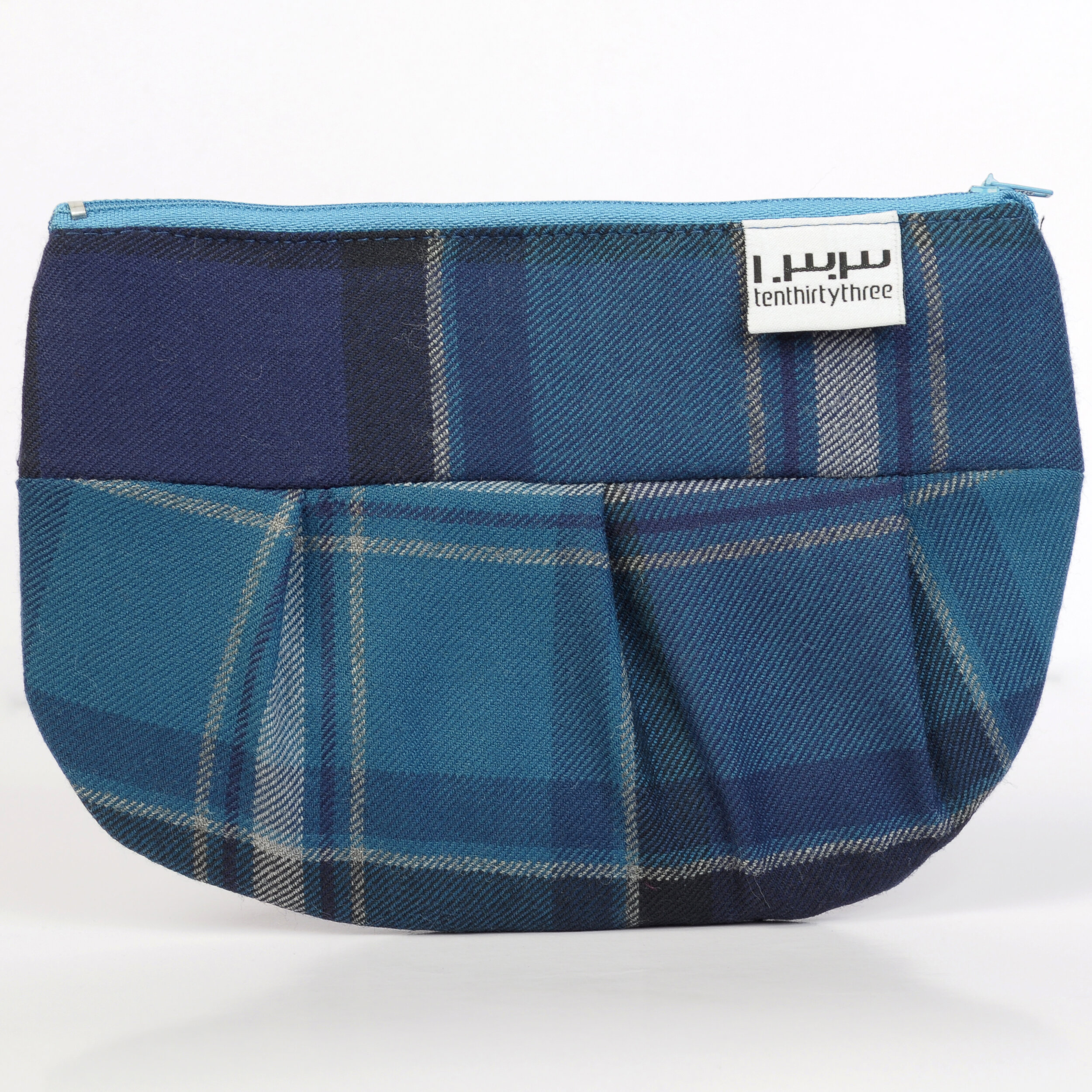 Tartan Pouch 1x1.jpg