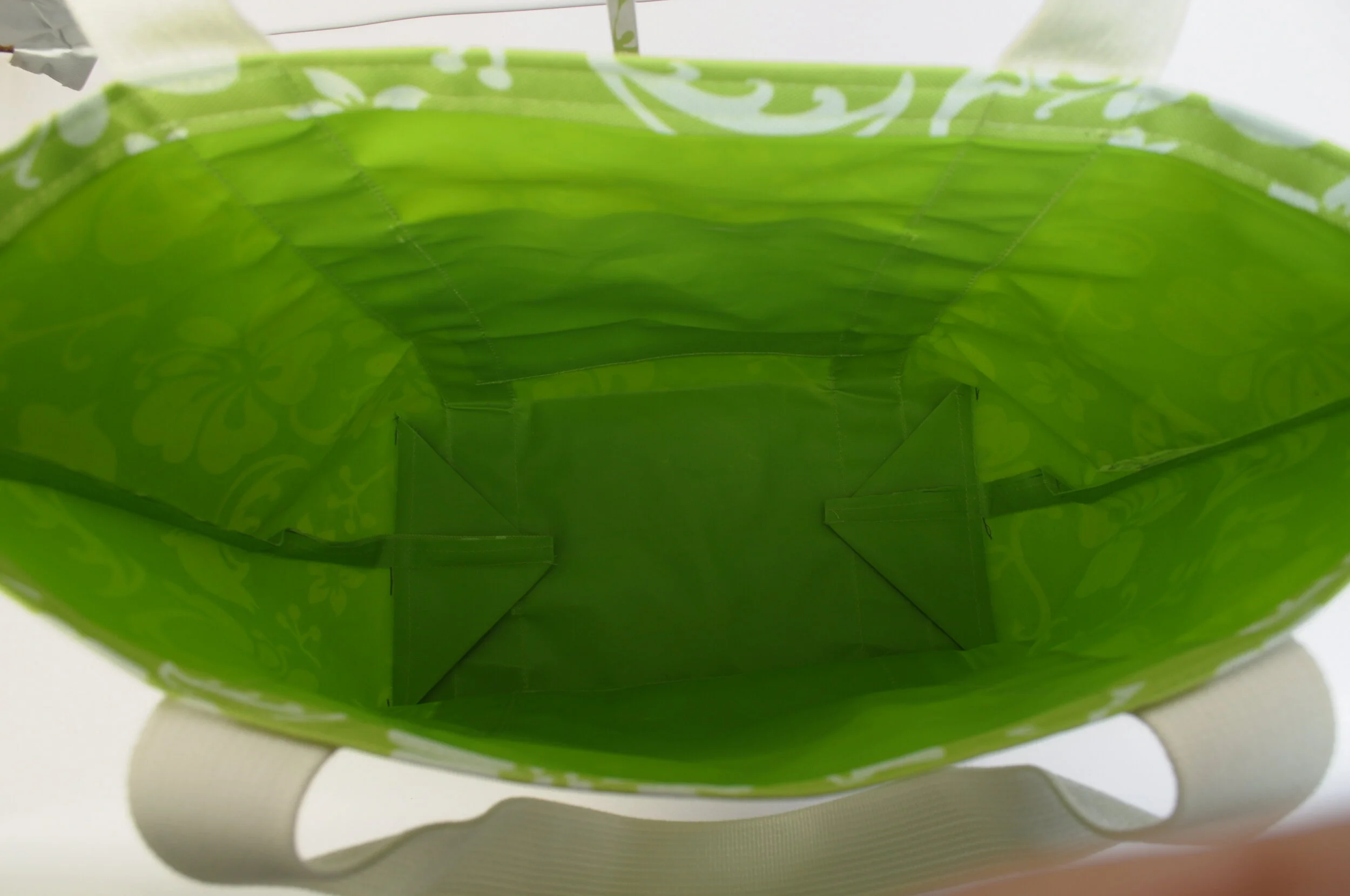 Aloha Key Lime Medium White Interior.JPG