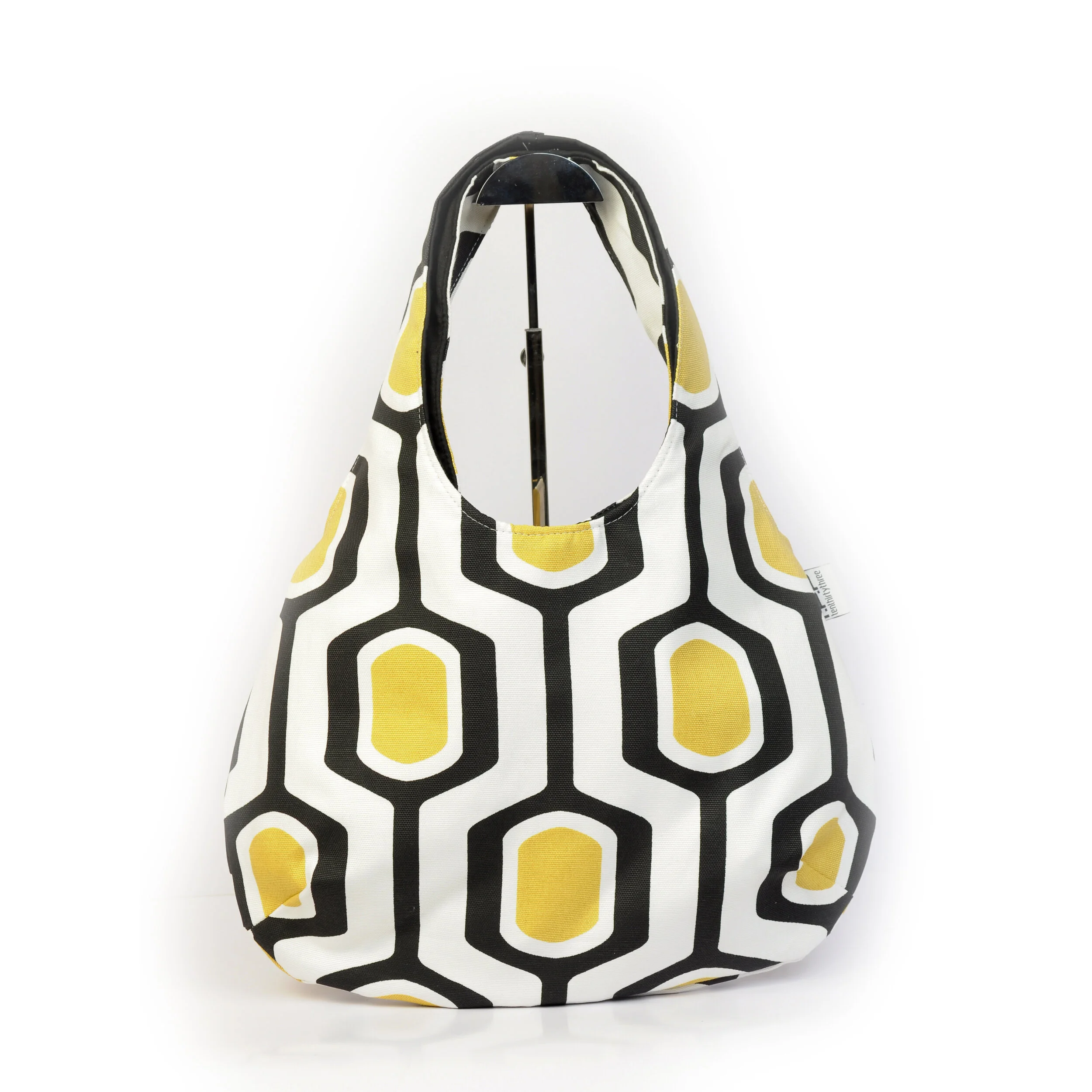 Geometric White Reversible