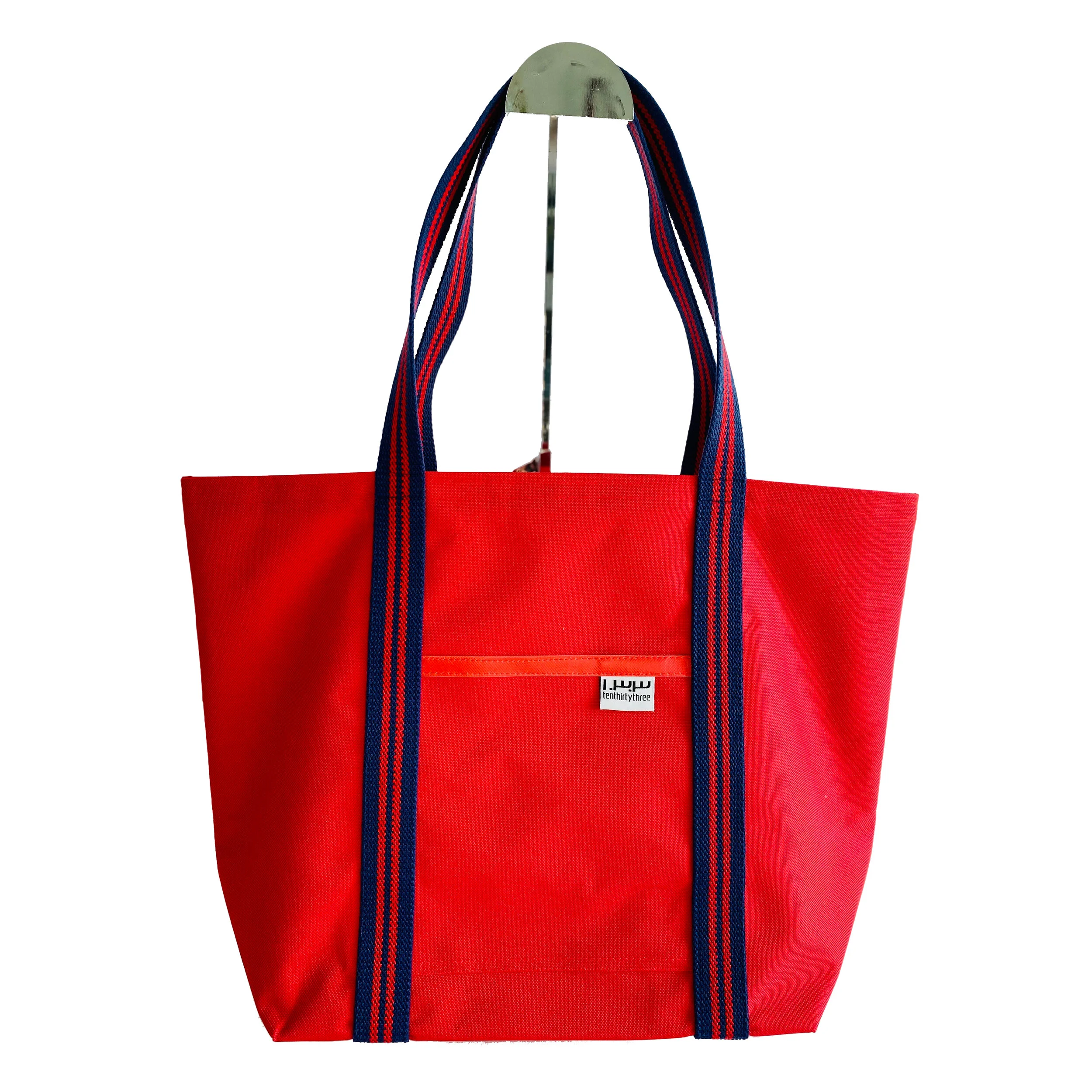 Fire Engine Red
Market Tote Medium
Navy/Red Strap