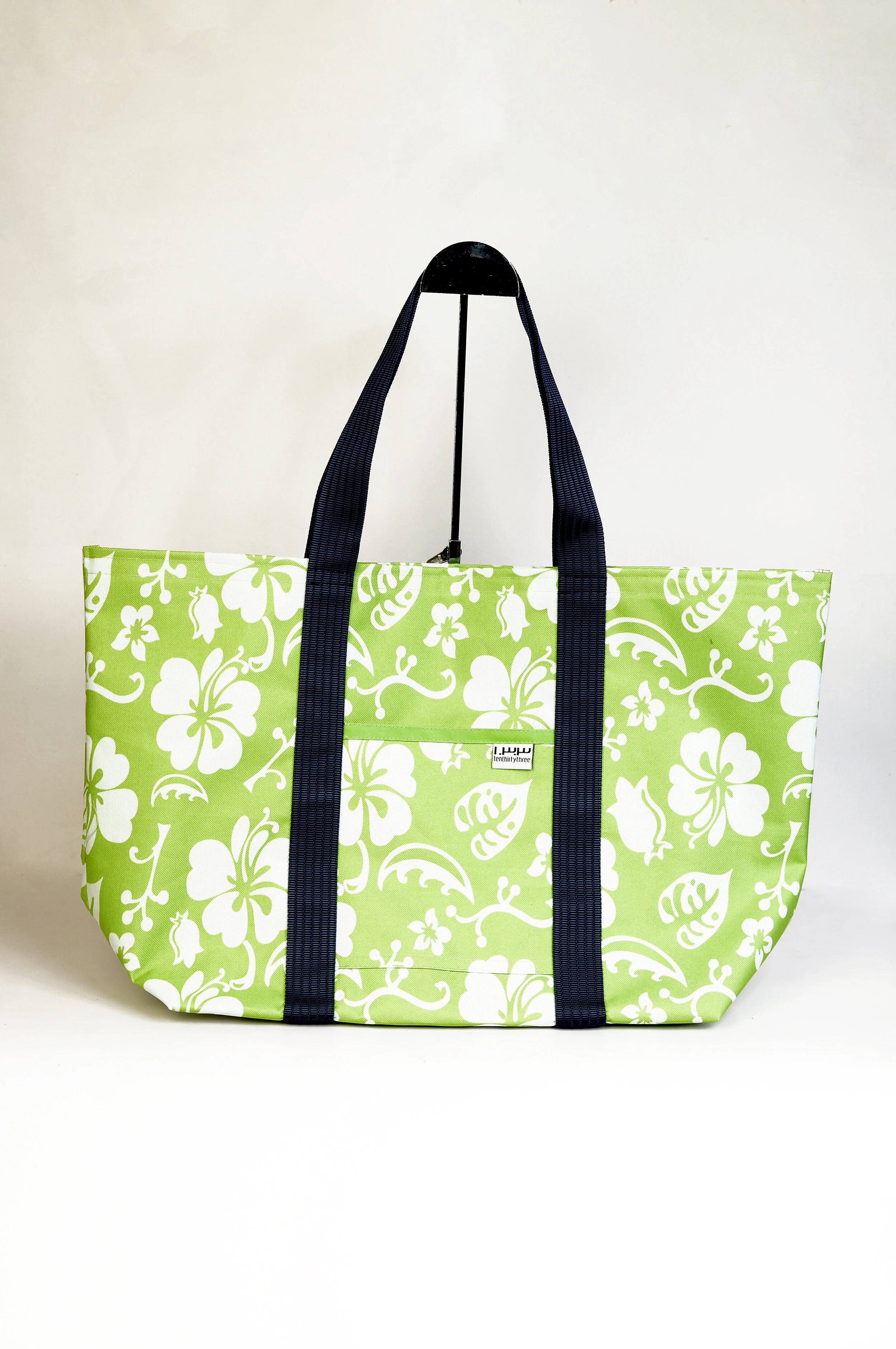 Aloha Key Lime 
Market Tote Large 
Navy Blue Strap