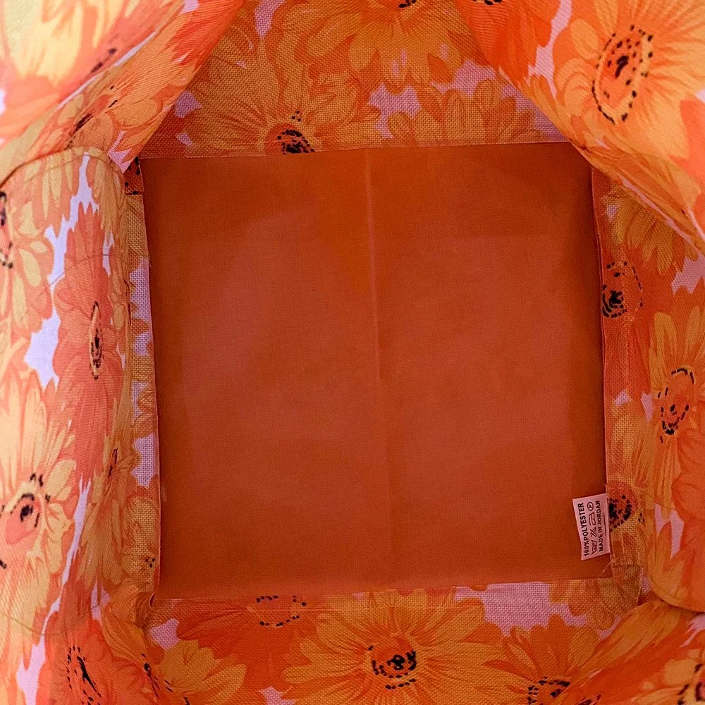 Sun-kissed Daisy tulip inside.jpg