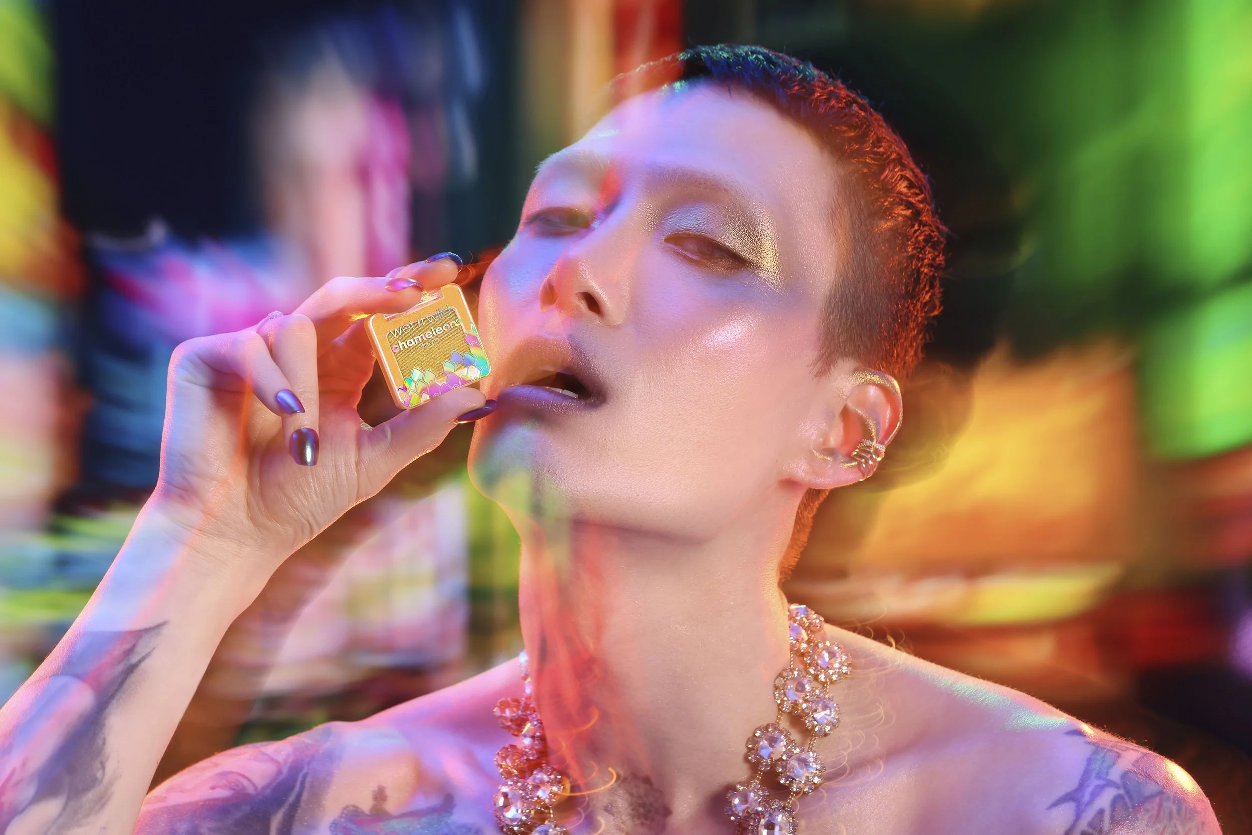 11340608 chameleon chrome eyeshadow Model Shoot13285 copy 2.jpg