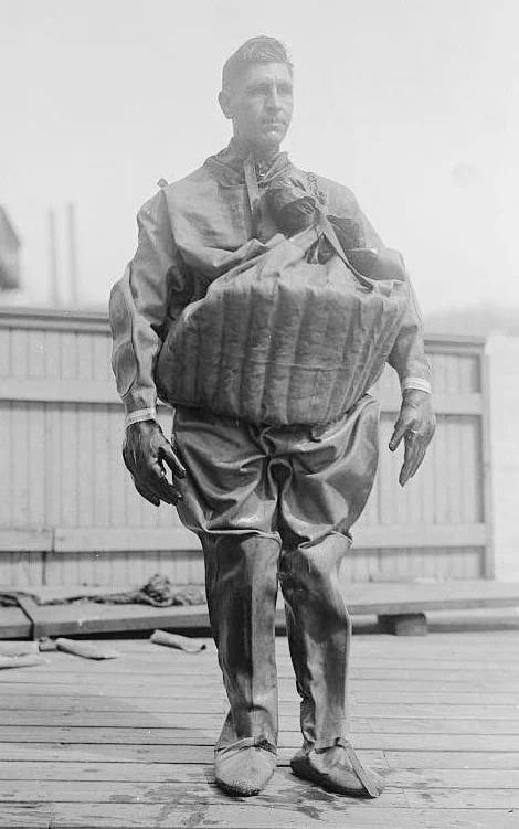 OLD LIFE VEST 1916