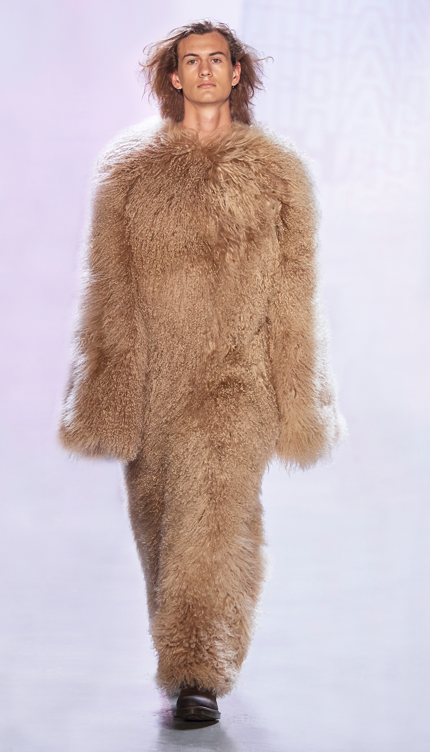 CAYMUS RUNWAY.png