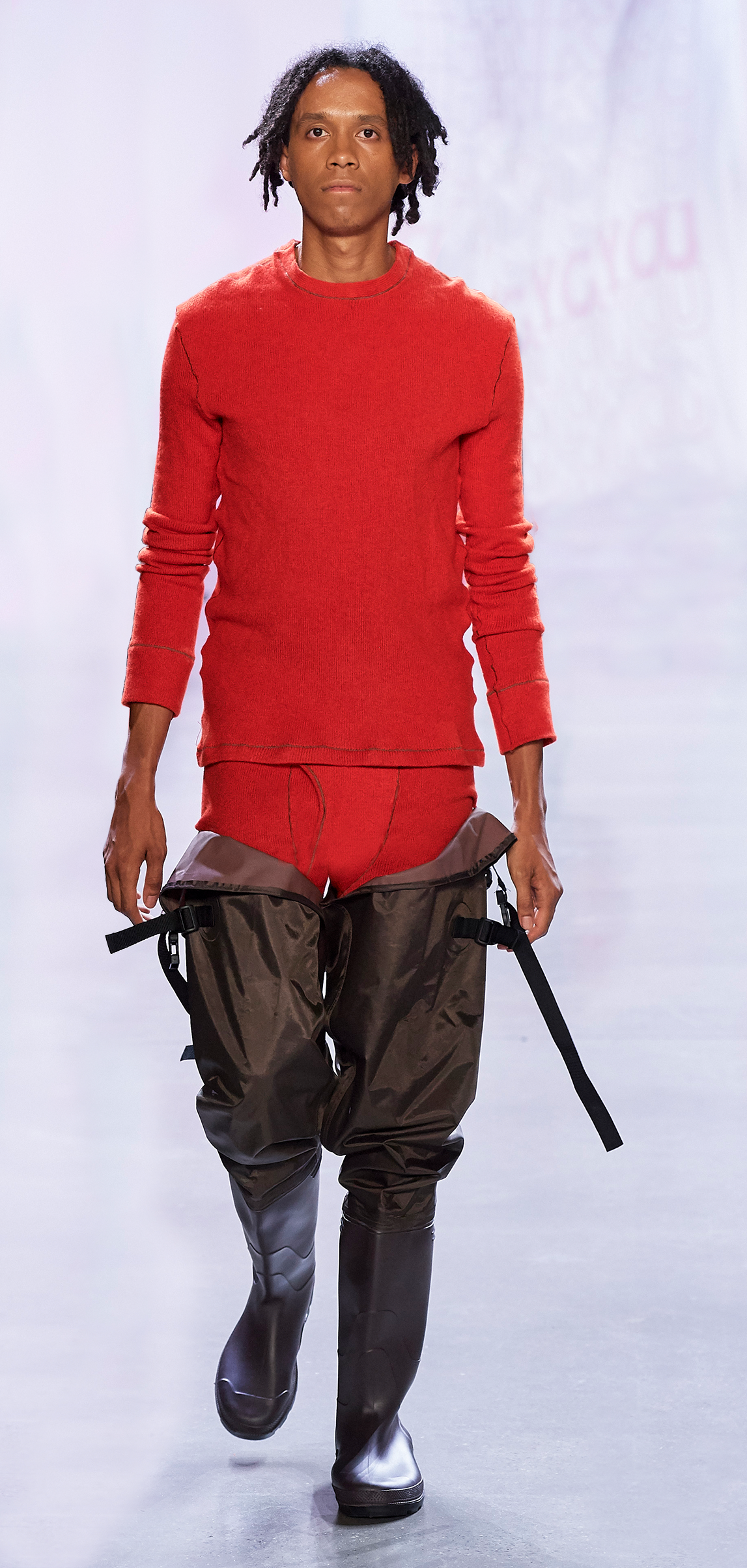 JAYMEE RUNWAY.png