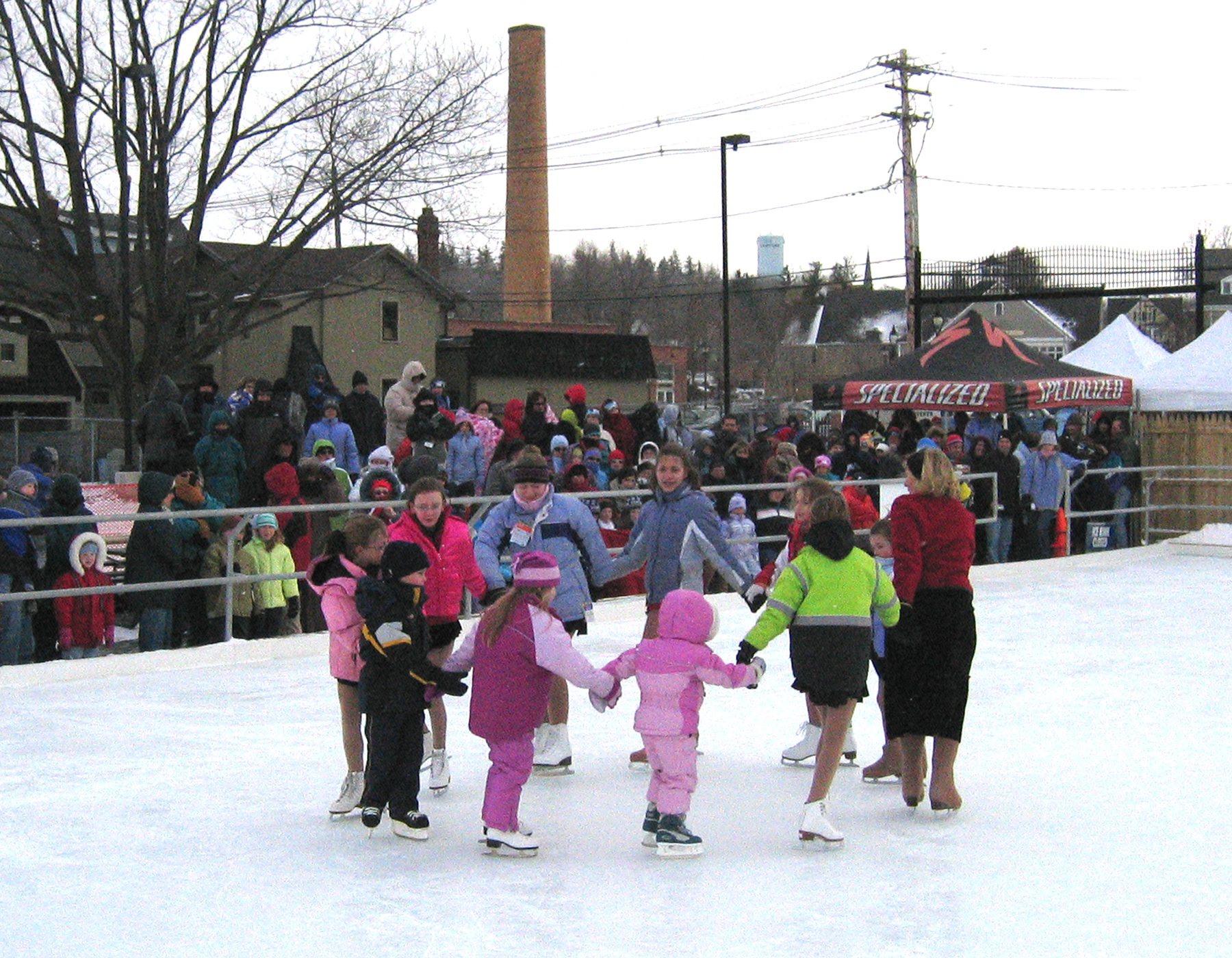 060218-14 Circle of skaters.jpg