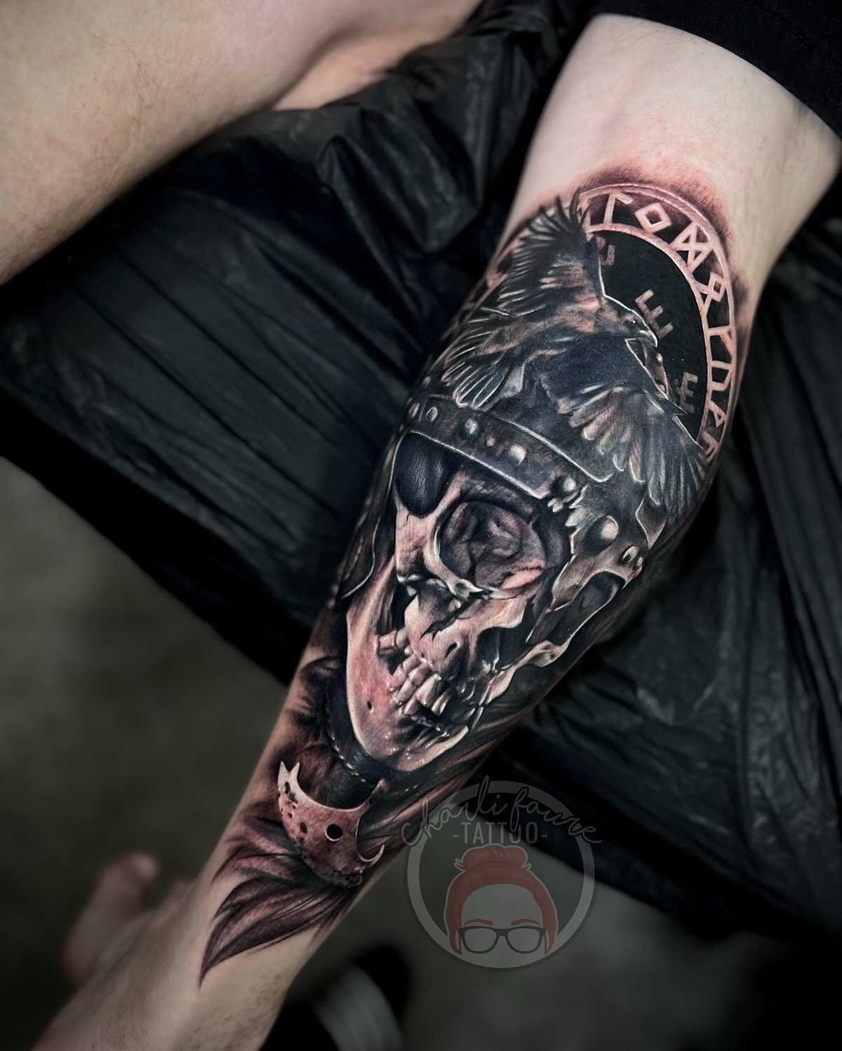 Cover up for my friend Kim. Thanks for the trust! Had so much fun with this Viking skull design π₯°
•
Currently booking June & July! Please feel free to fill out a booking form via charlifaure.com
#canberratattoo #tattooconnect #tattoocanberr