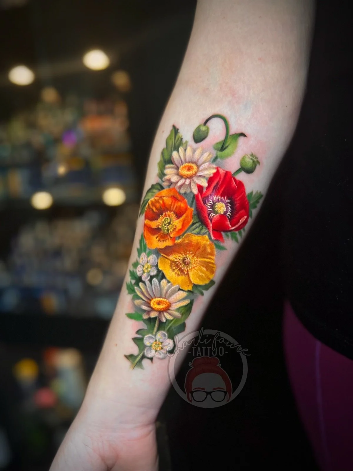 Thanks so much for your trust and for travelling, Hannah 🖤 I had so much fun and I really love how this warm colour pallet came together 🥰
•
Please feel free to fill out a booking form via charlifaure.com 🖤
#canberratattoo #tattooconnect #