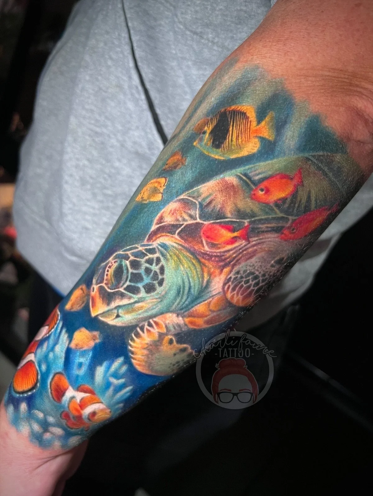 So excited to finish this underwater tattoo for Kate 🐠💕 such a fun project and cover up idea! I always love catching up. Can’t wait to continue with some scenery up the arm in the future! Turtle and fish are healed and settled in the end clip