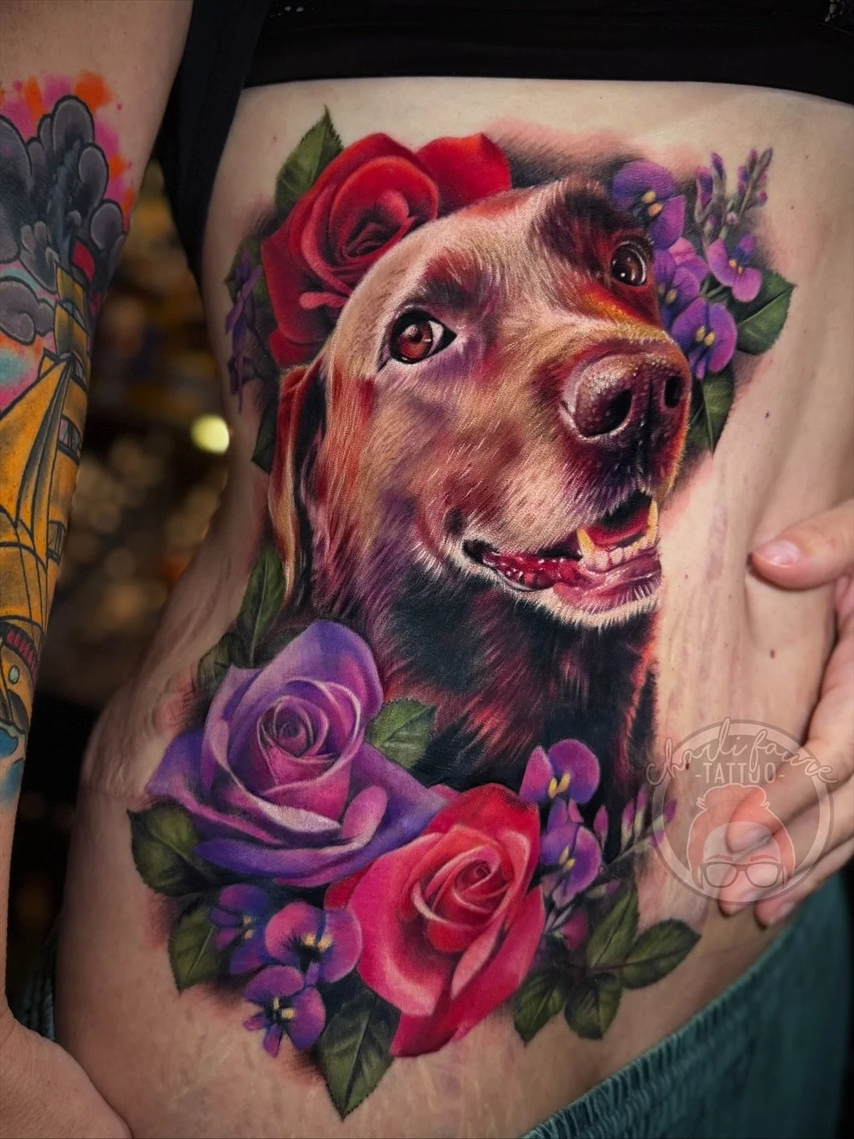 Cadbury the beautiful smily chocolate Lab 🥹🥰 thanks so much for your trust Tasanee! Little cover up in there too. Always honoured to be trusted with fur baby tattoos 💕
&bull;
Please feel free to fill out a booking form via  charlifaure.com 🖤

#ca