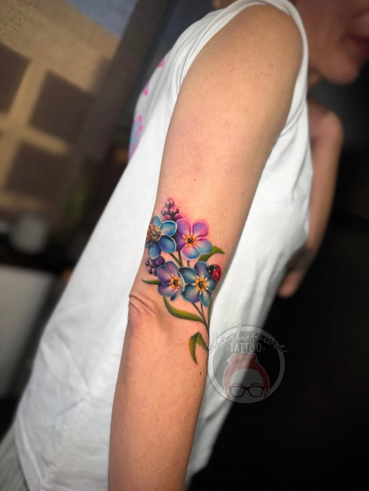 Had fun with this adorable forget me not floral, bee and ladybug for Jacky. The colours are so beautiful 💕 I love the placement; photos don&rsquo;t do justice on how it flows and wraps across her arm. Thank you as always, Jacky! Was a fun little pro