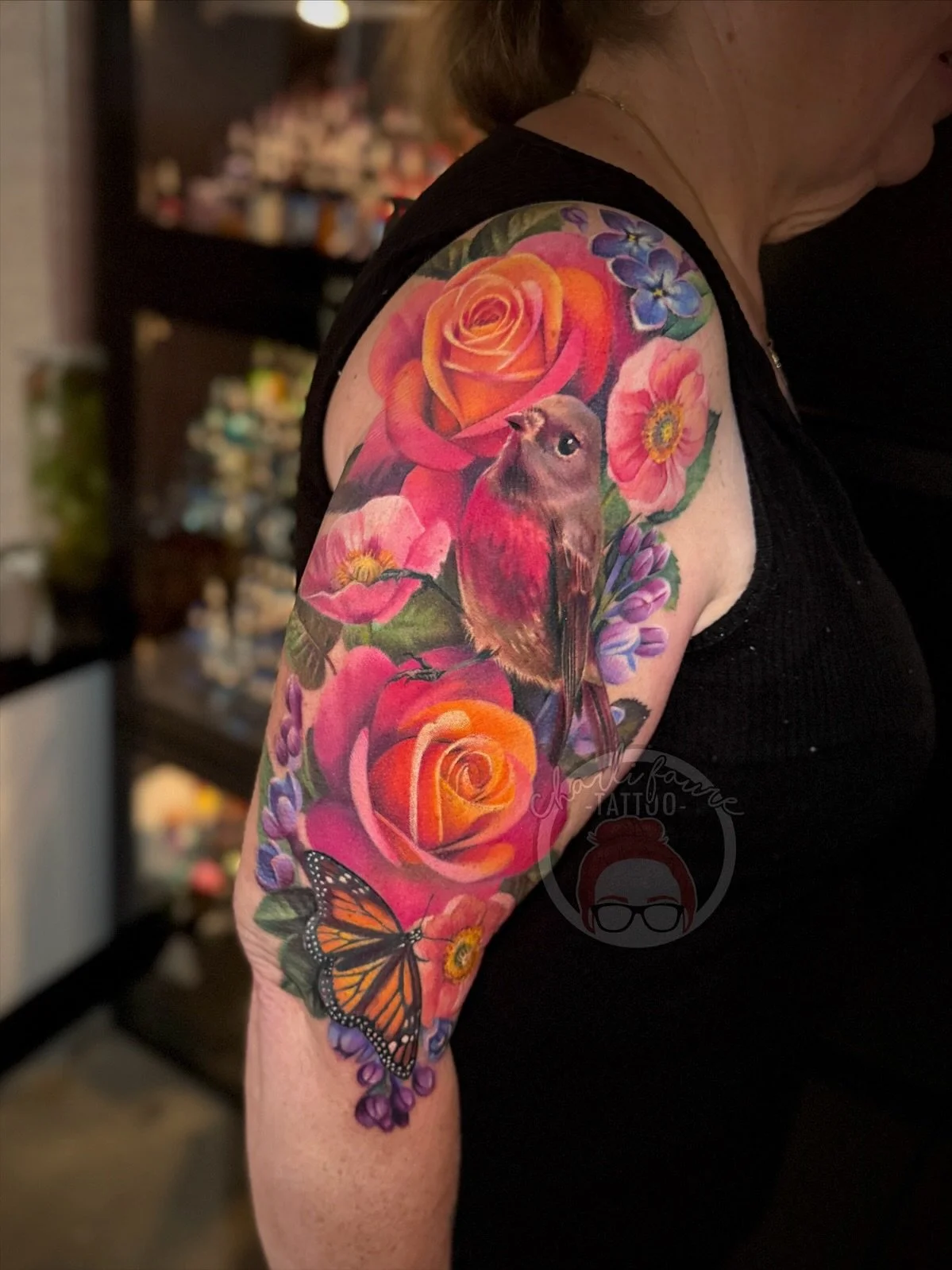 I absolutely love florals with animals tattoos 💕 thanks so much for the trust with this big beautiful tattoo, Margaret. I really love the colour pallet and the flow of the design. I always love to do large floral designs and so grateful for the oppo
