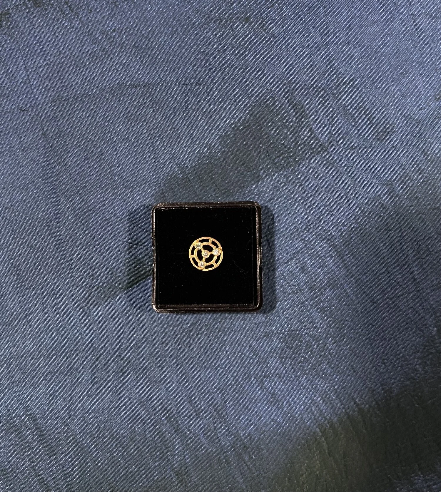 04E5A059-4F66-4107-92E9-DC42951CA3F1