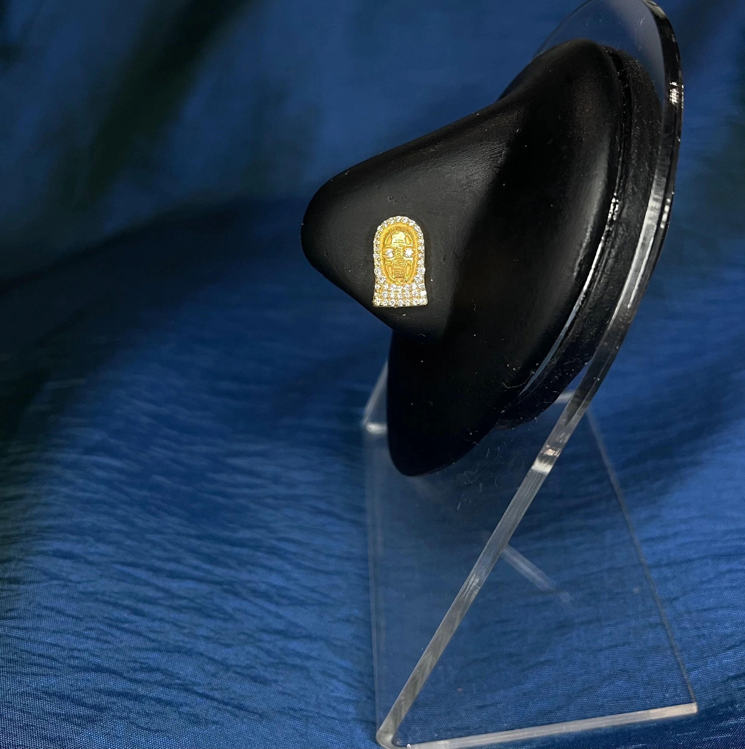 135420E1-7D9A-4C44-83CC-A5EBC22E7BAD