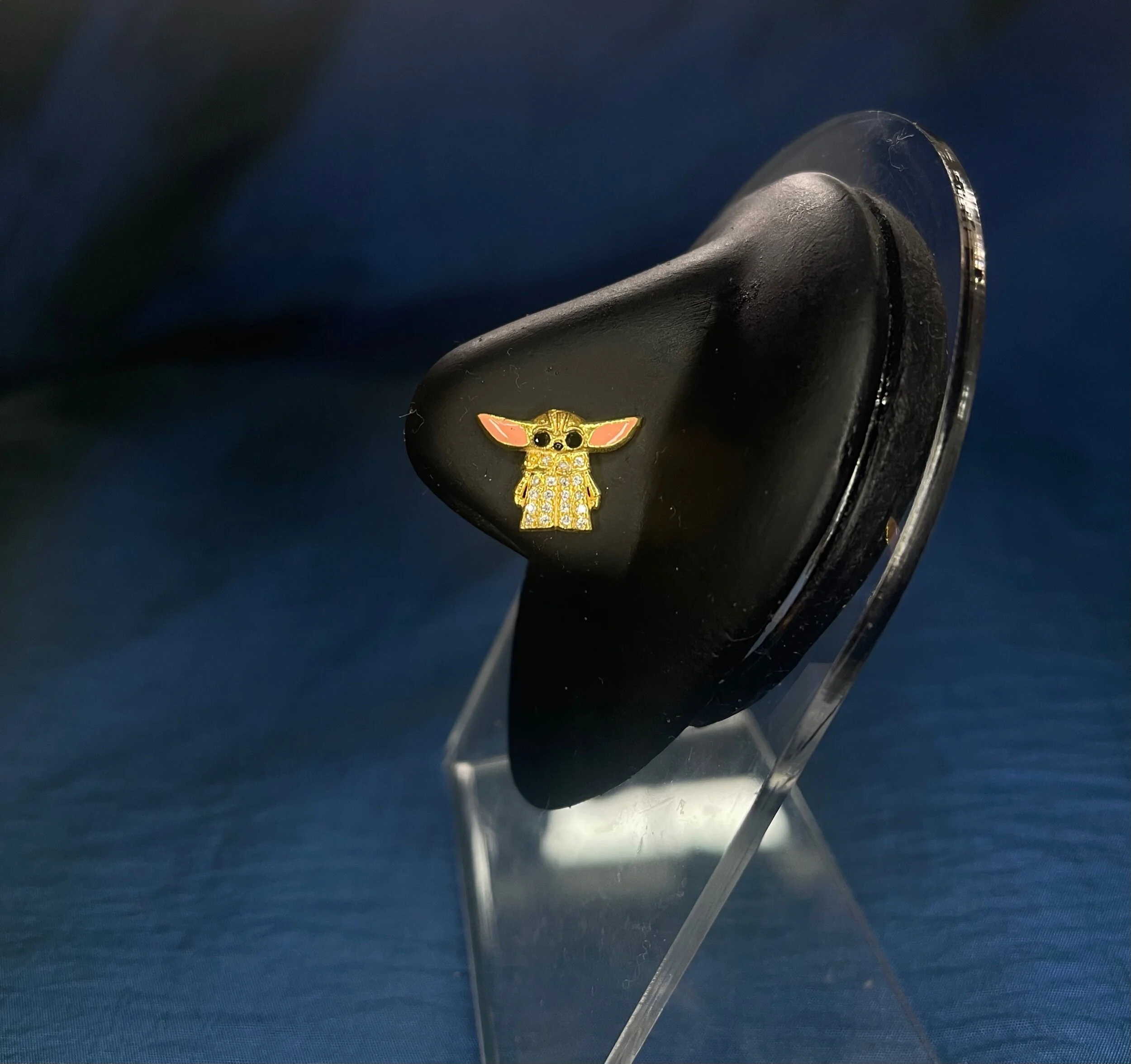 0A02E2A2-B287-4BB3-85CC-7E8E46552185