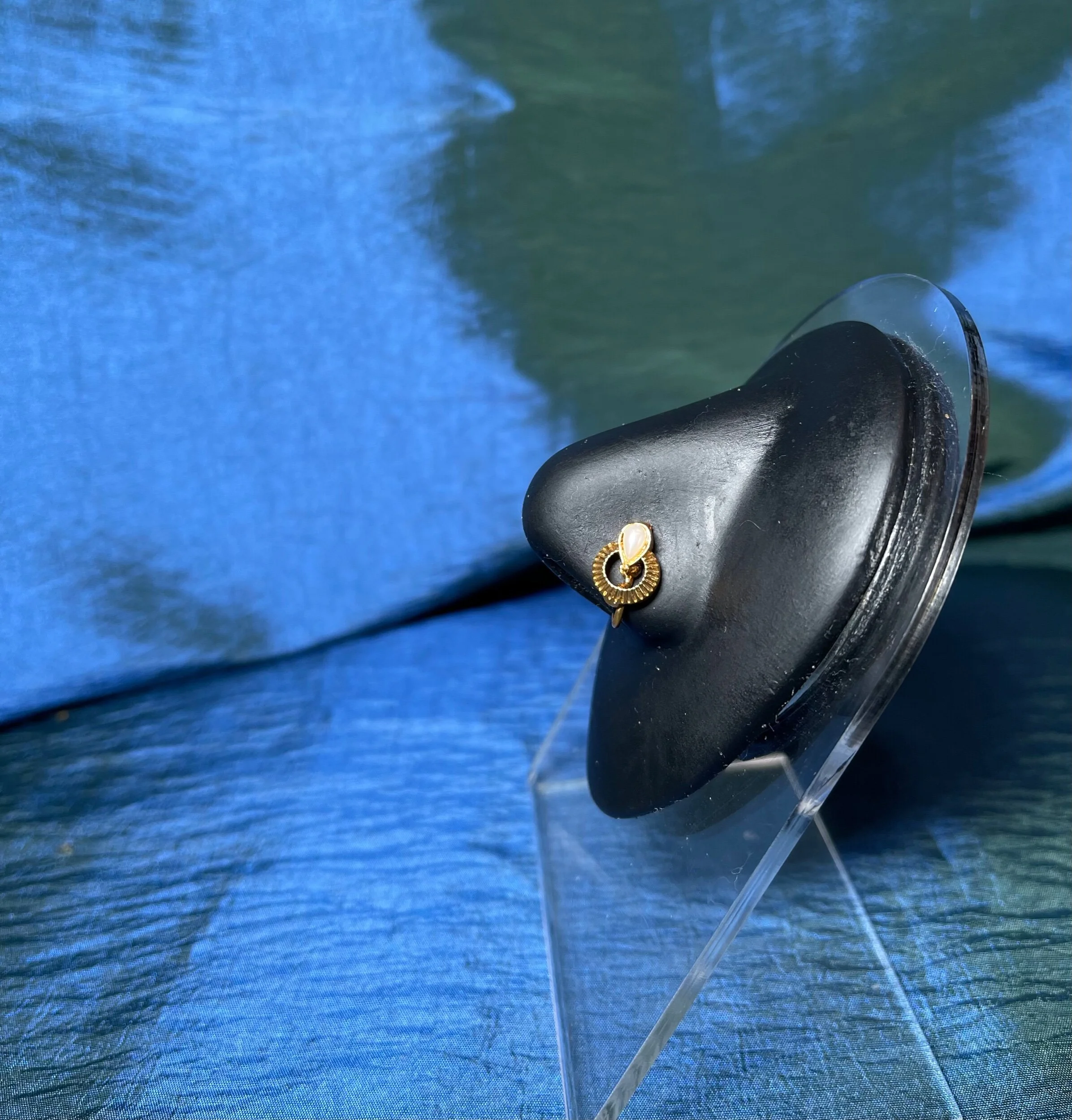 6FFD038A-70CA-4A0B-BCD8-00162FC5072A