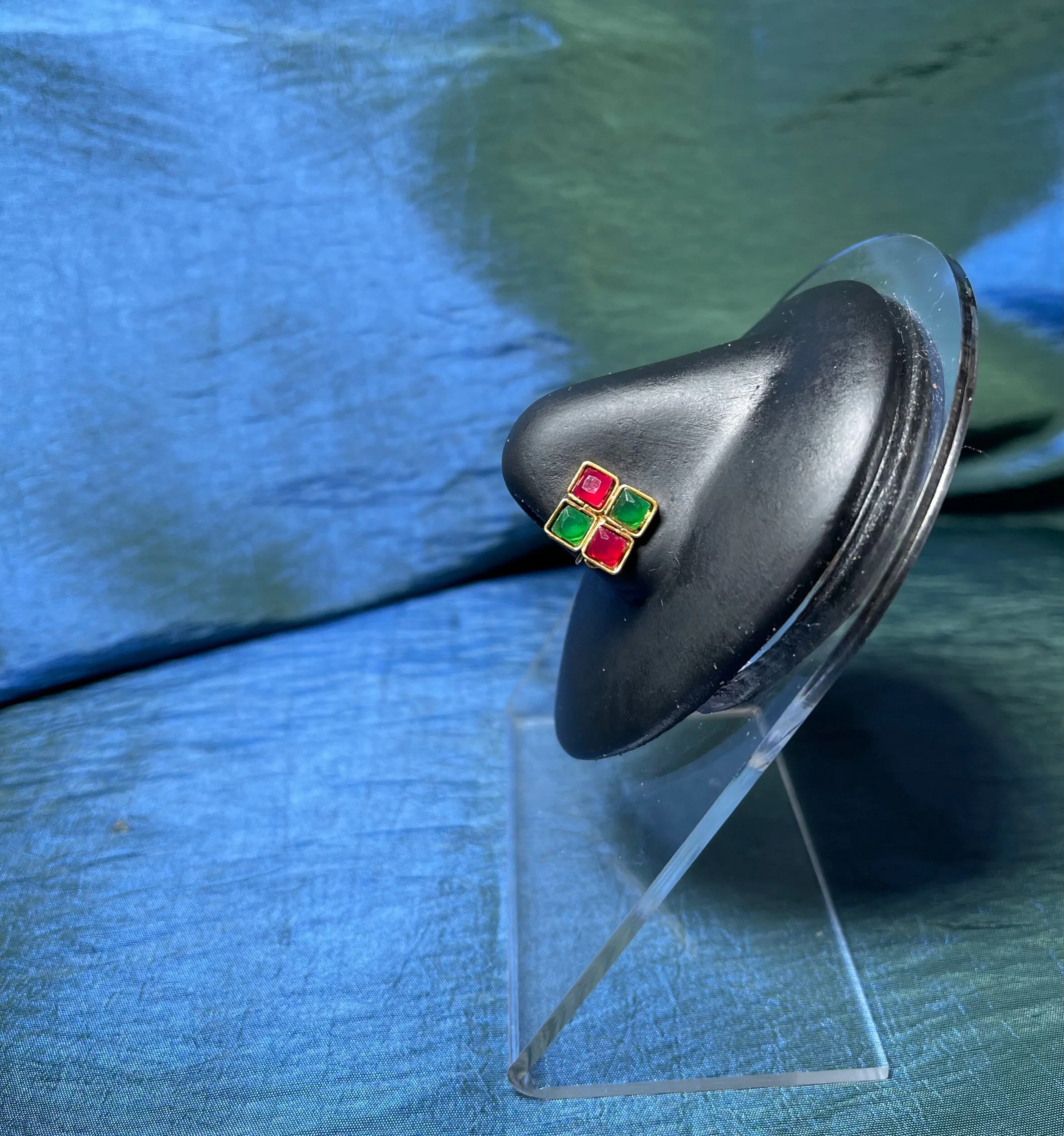 2821854B-2478-45C2-94D5-E850D19A1B1C