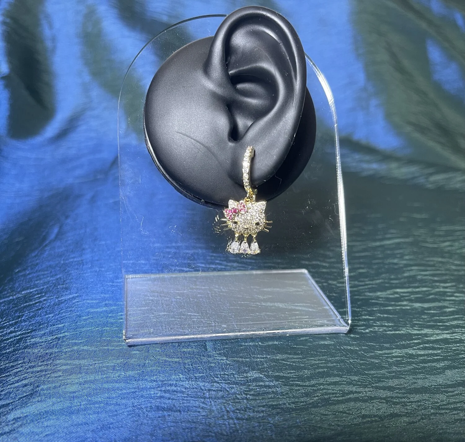 6EE13731-3AE7-4D0C-BC05-435C40128401