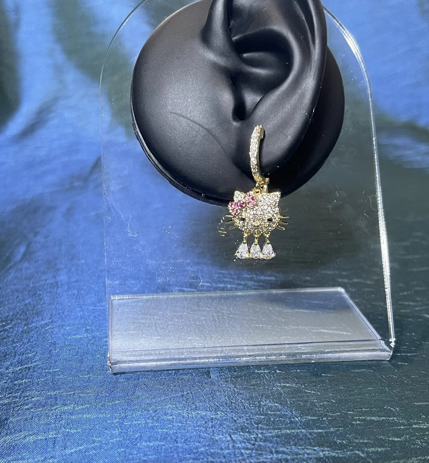 D3357BC5-8226-498C-B92D-8639DD425F83