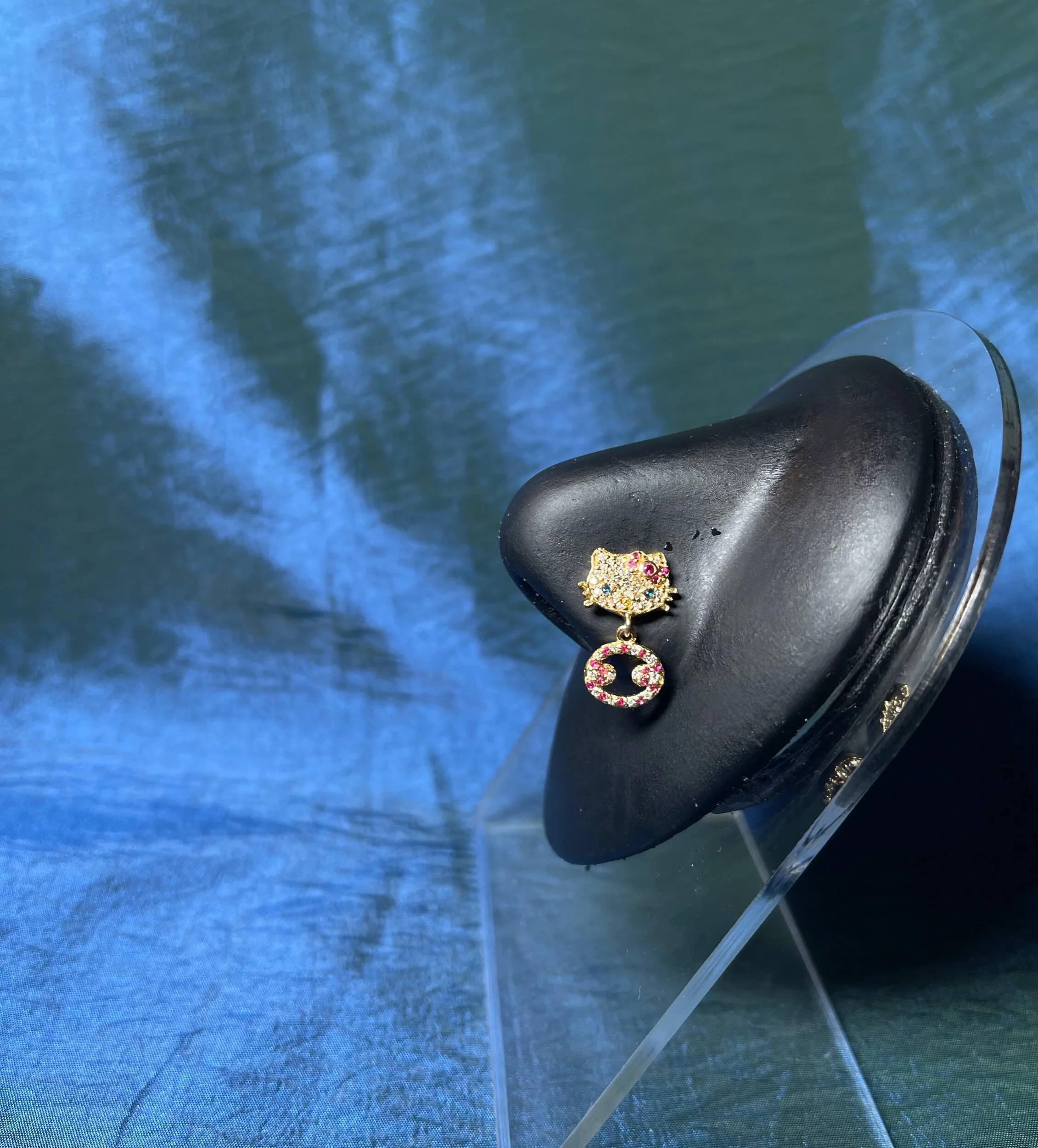 8A410857-B7C0-4227-AB79-11253E701767