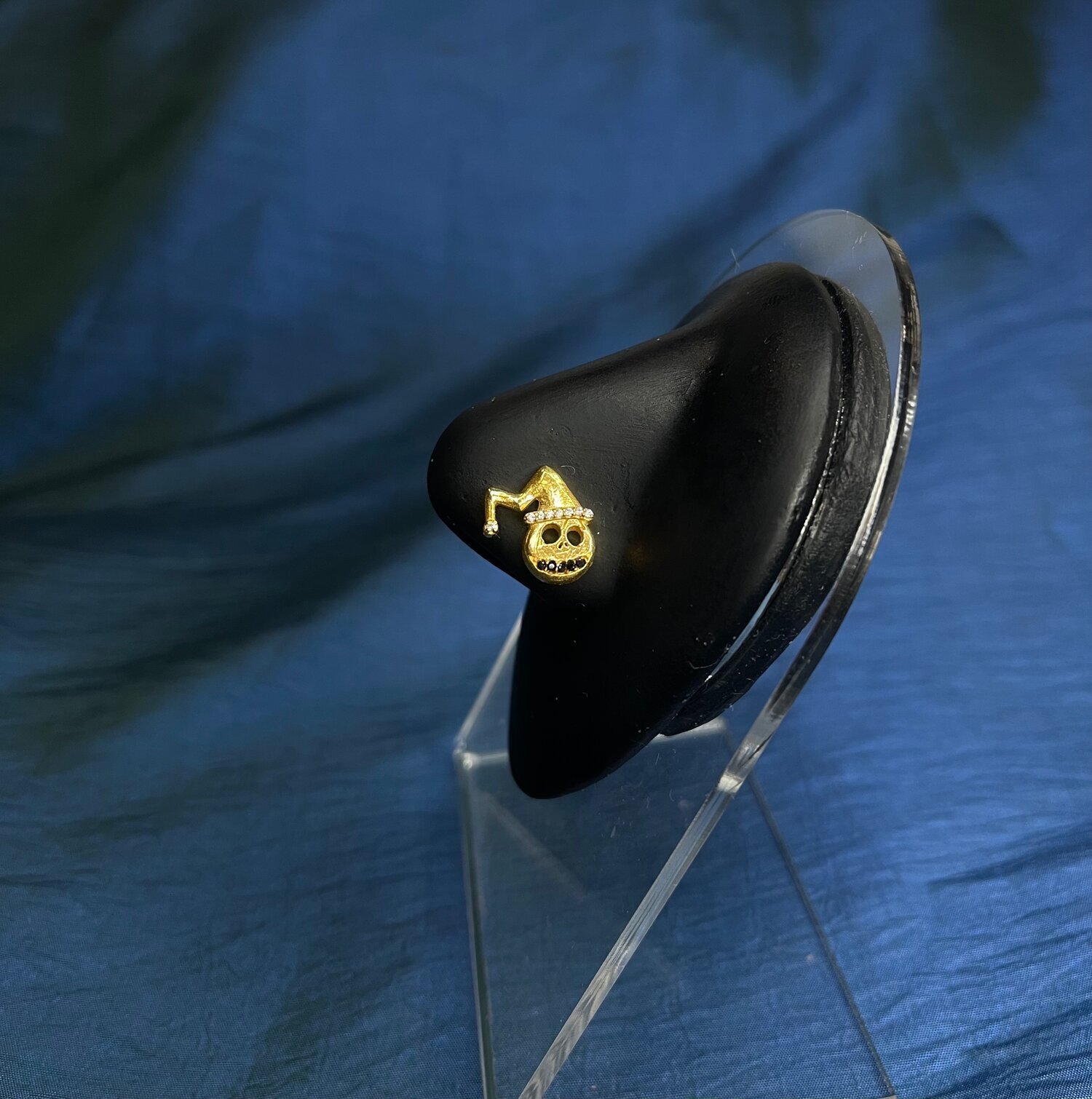 1CA49FA1-2C37-4C4B-B199-E95499276D99