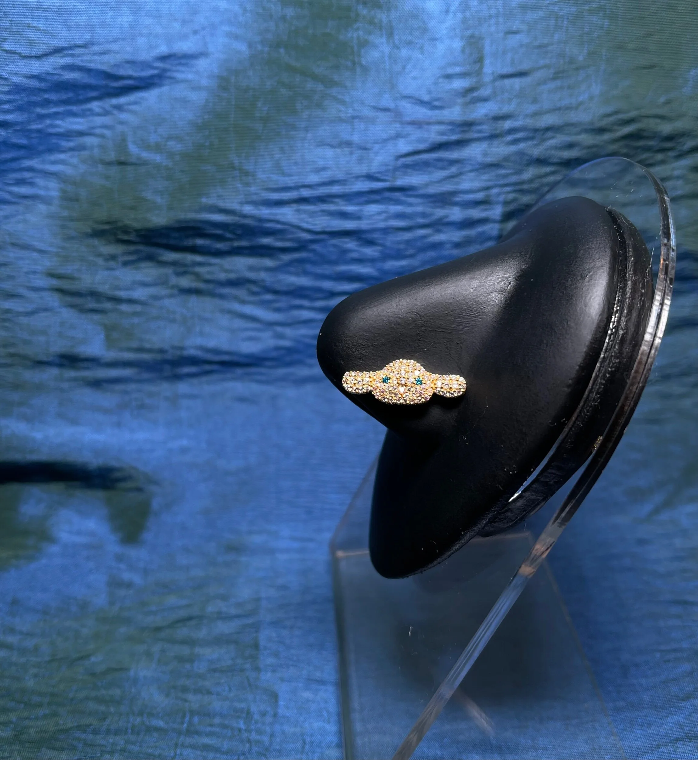 38CE3C4B-1F51-4737-9E2D-27051E744DFA