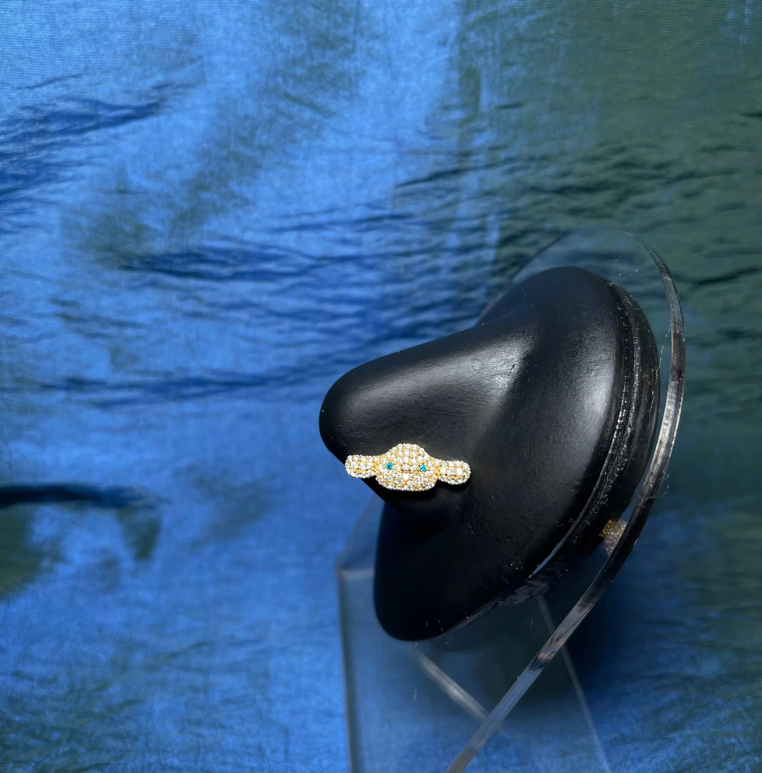 56EC6674-CA2F-46CD-87D3-B01EFE5722E4