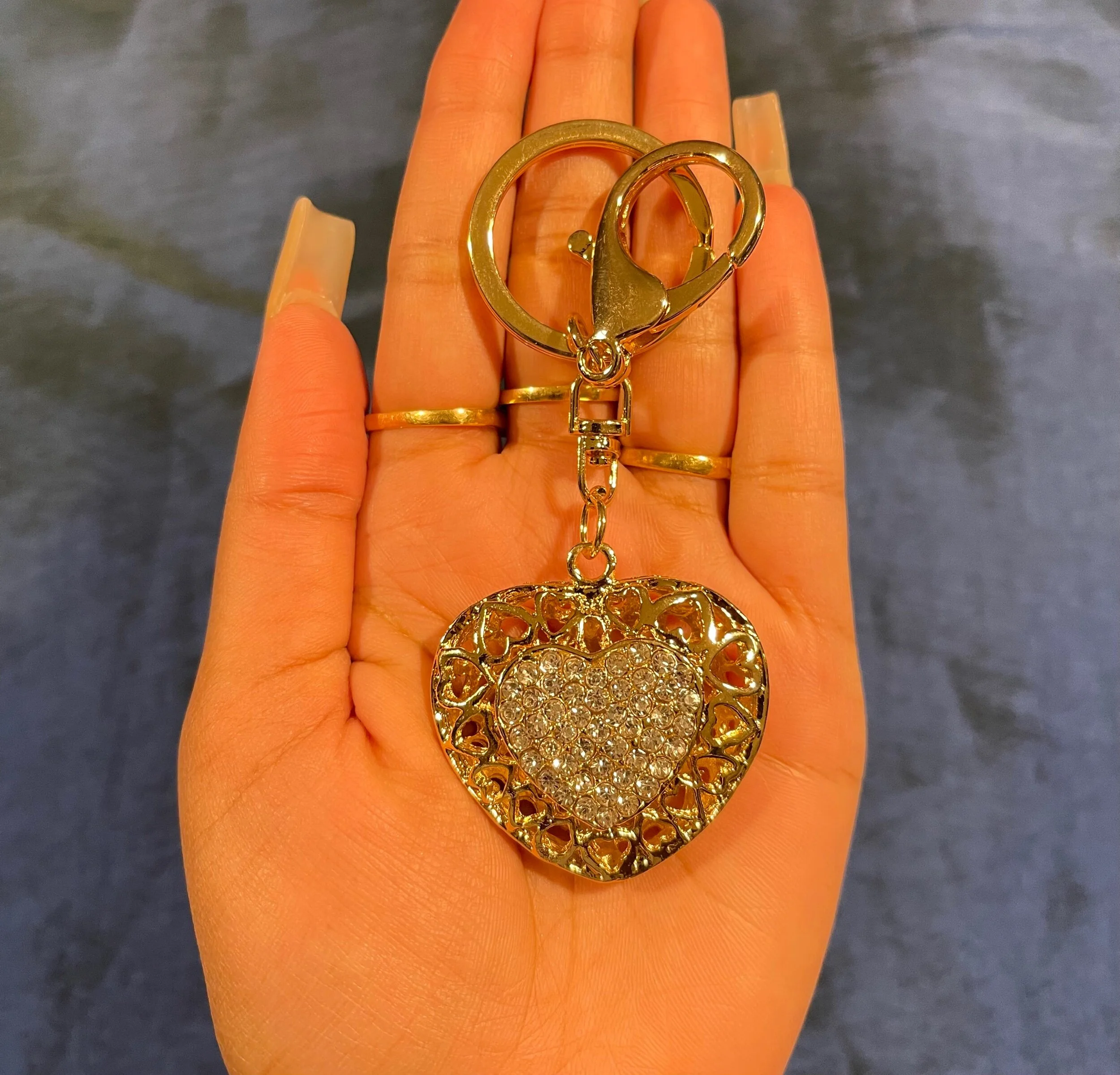 E3CC95E8-45C3-4C6D-8834-0B797613EB73