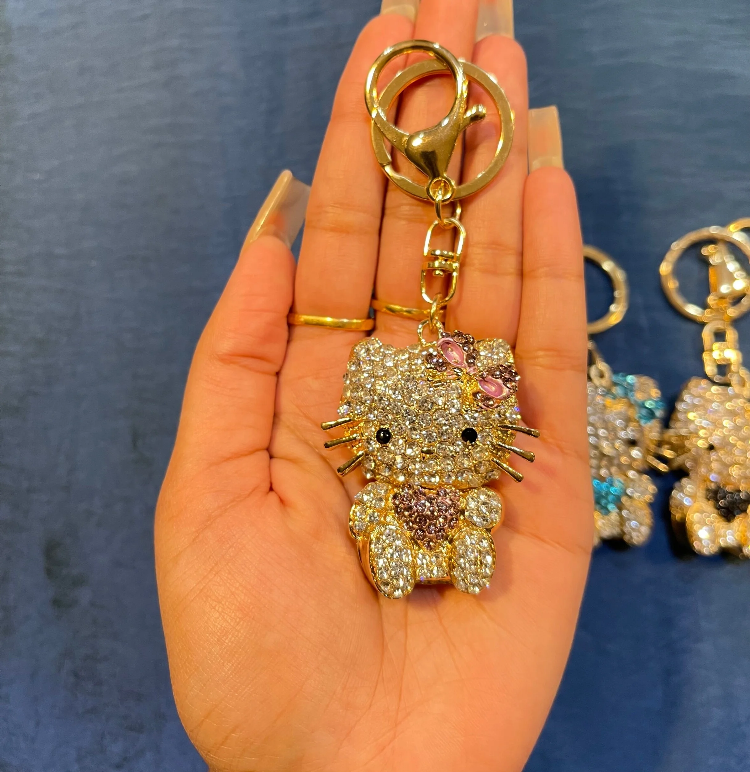 4ADAFFE1-EC97-49CE-AEE6-51DE906A5D5C