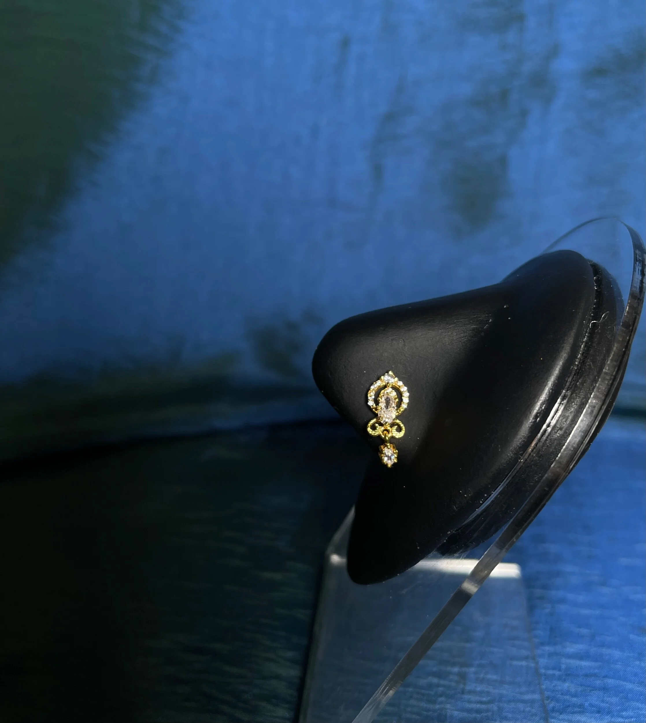 5B470C53-03A3-4623-90F7-FE57E66B46AA