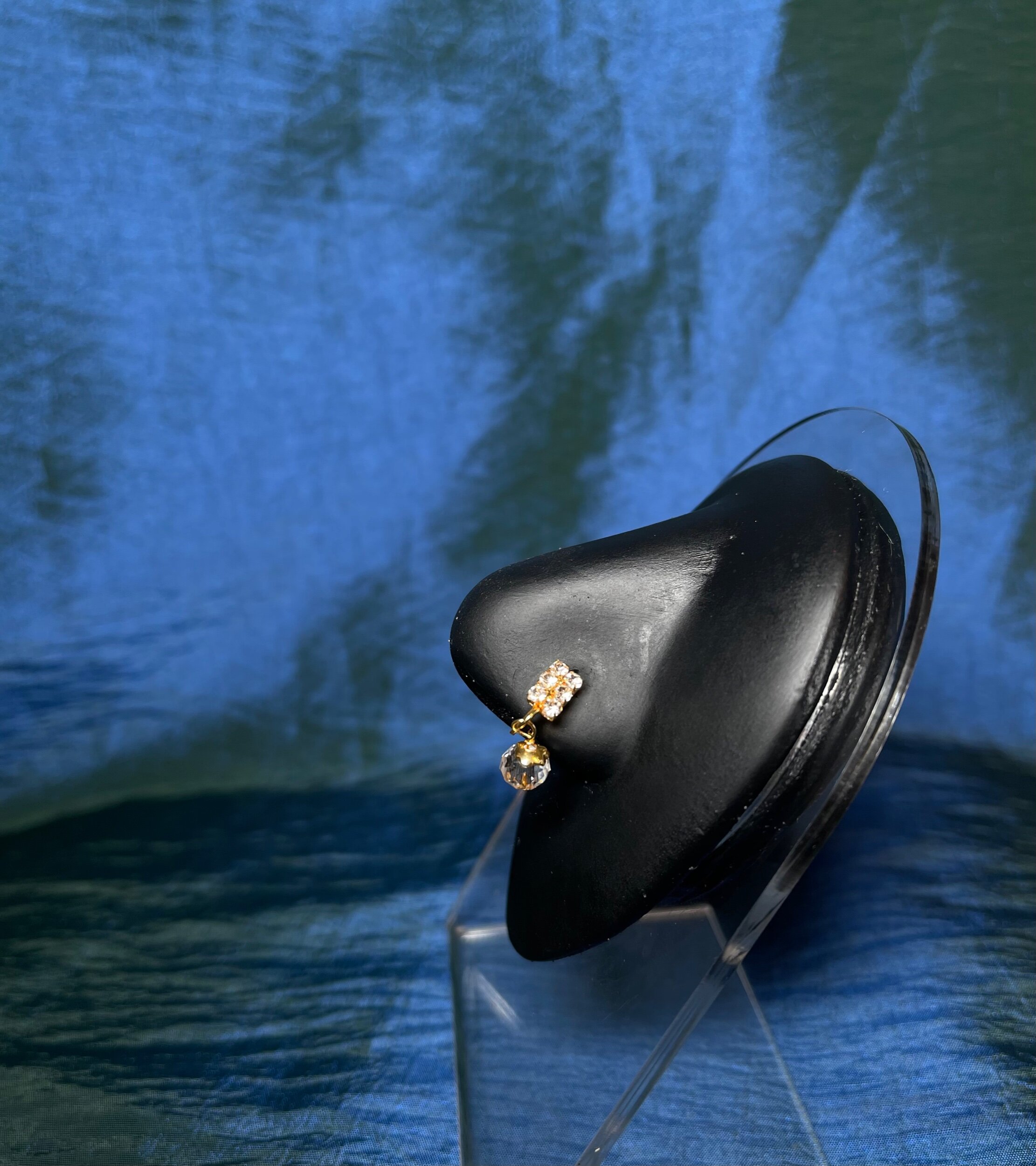 C5B743F2-9928-4F1E-853B-5BF0FED981EE