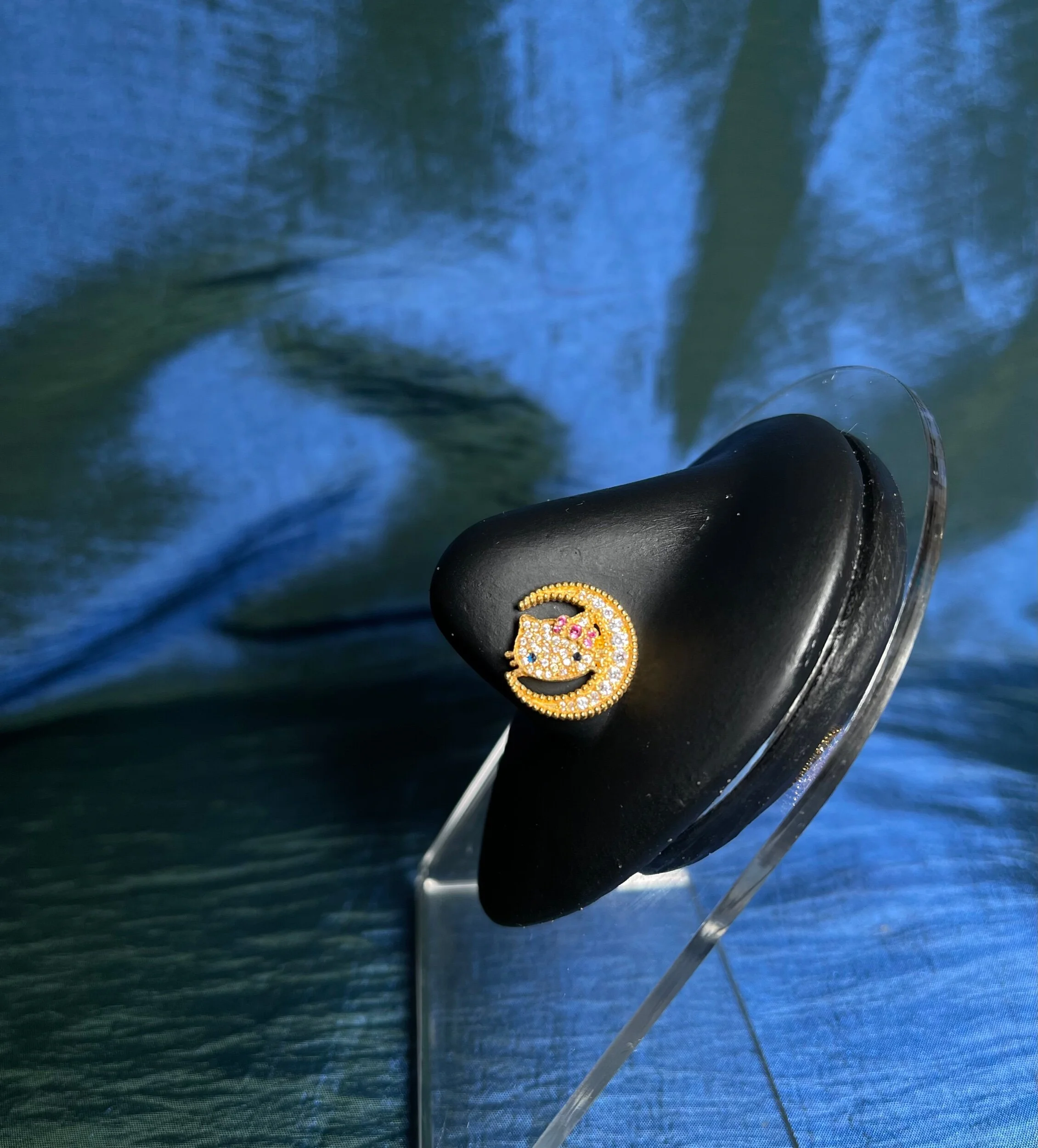 C7520F2D-B294-4E30-88D4-CD3C64B5D235