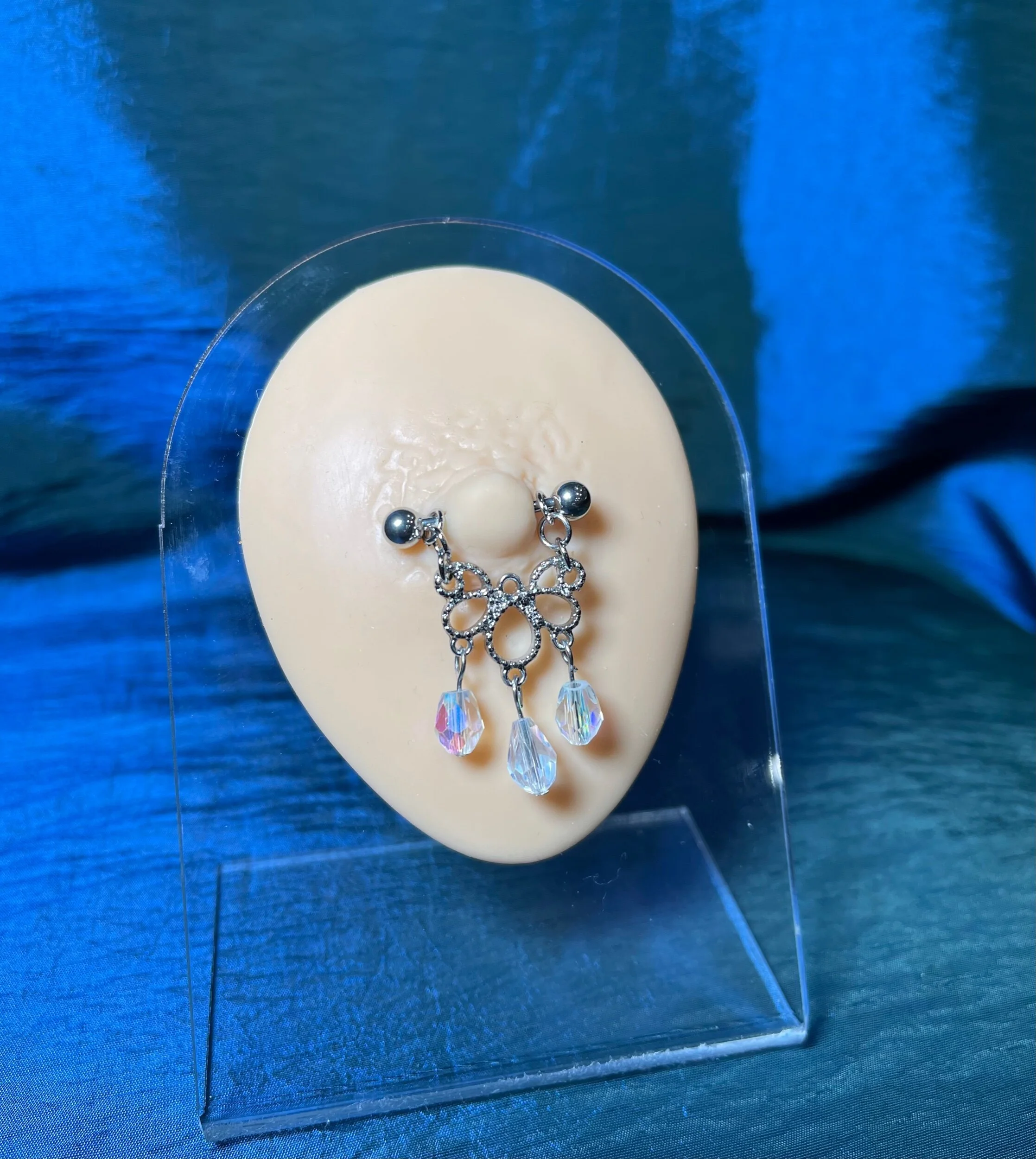 FEEA3308-5B5B-4AB4-829A-E83F7546F2CD