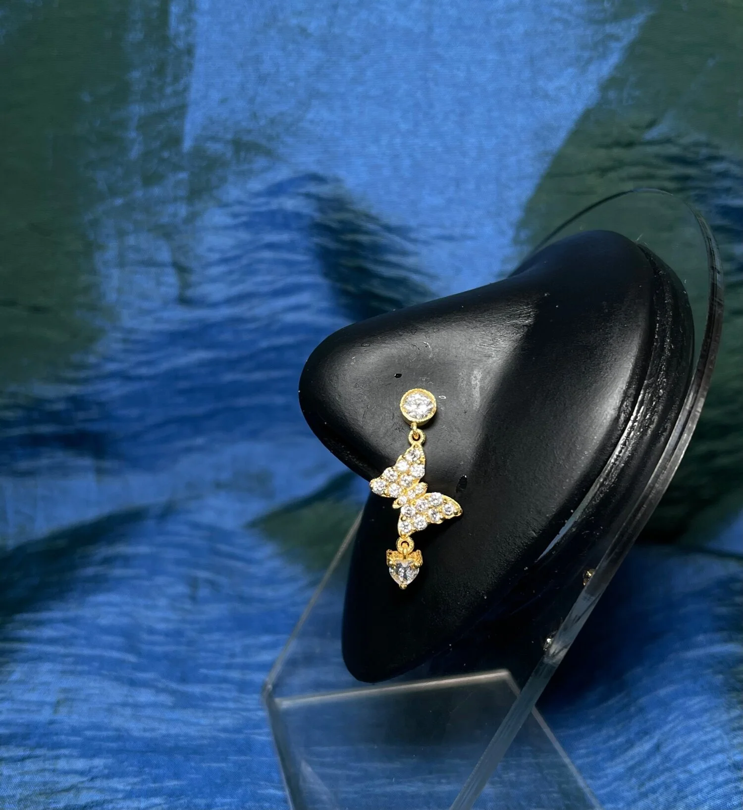 E4AEE2DE-5926-489E-8D76-57435738D1DA