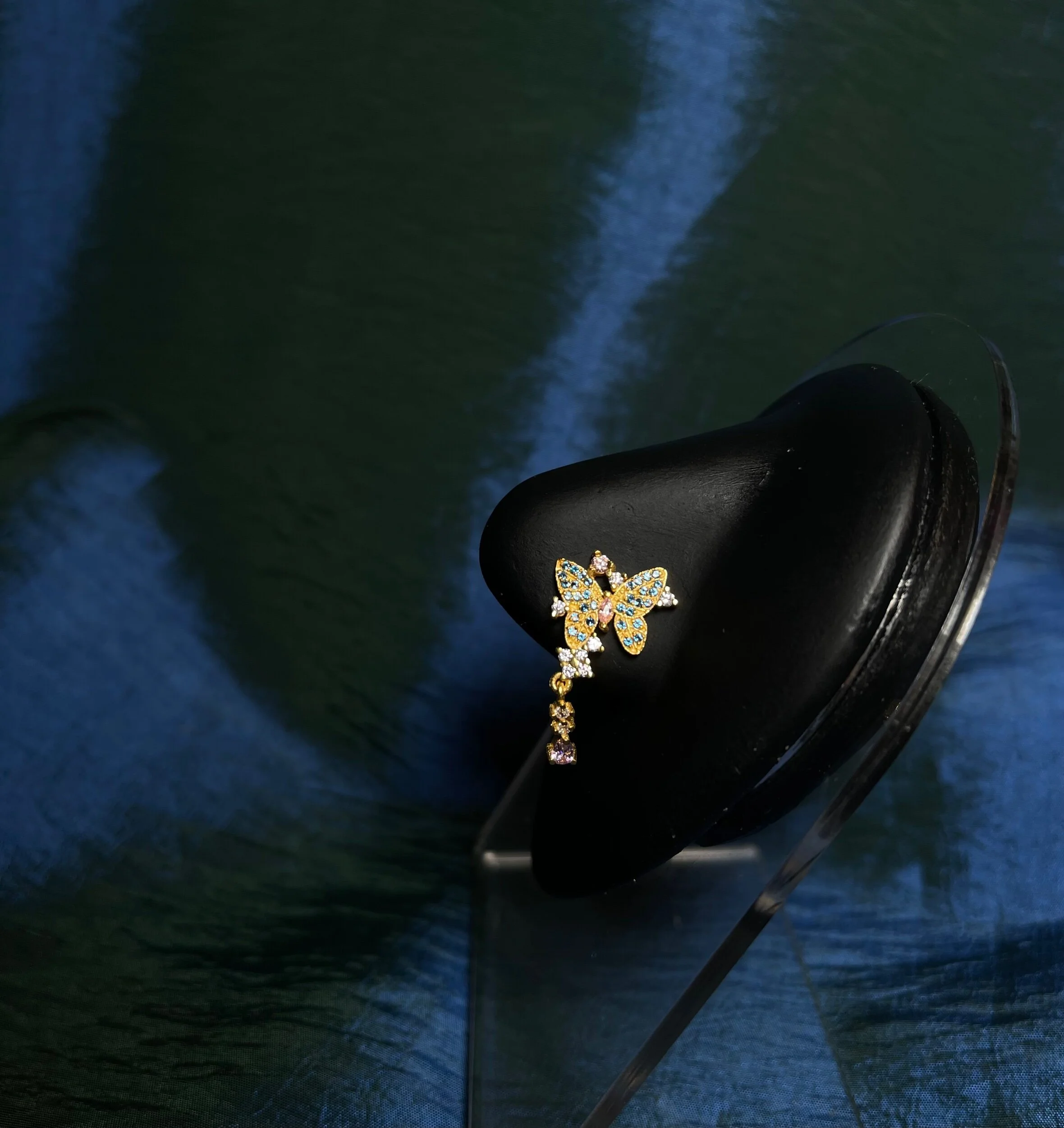 BD2569F7-CA69-435B-8CB0-2FF6AE06B124