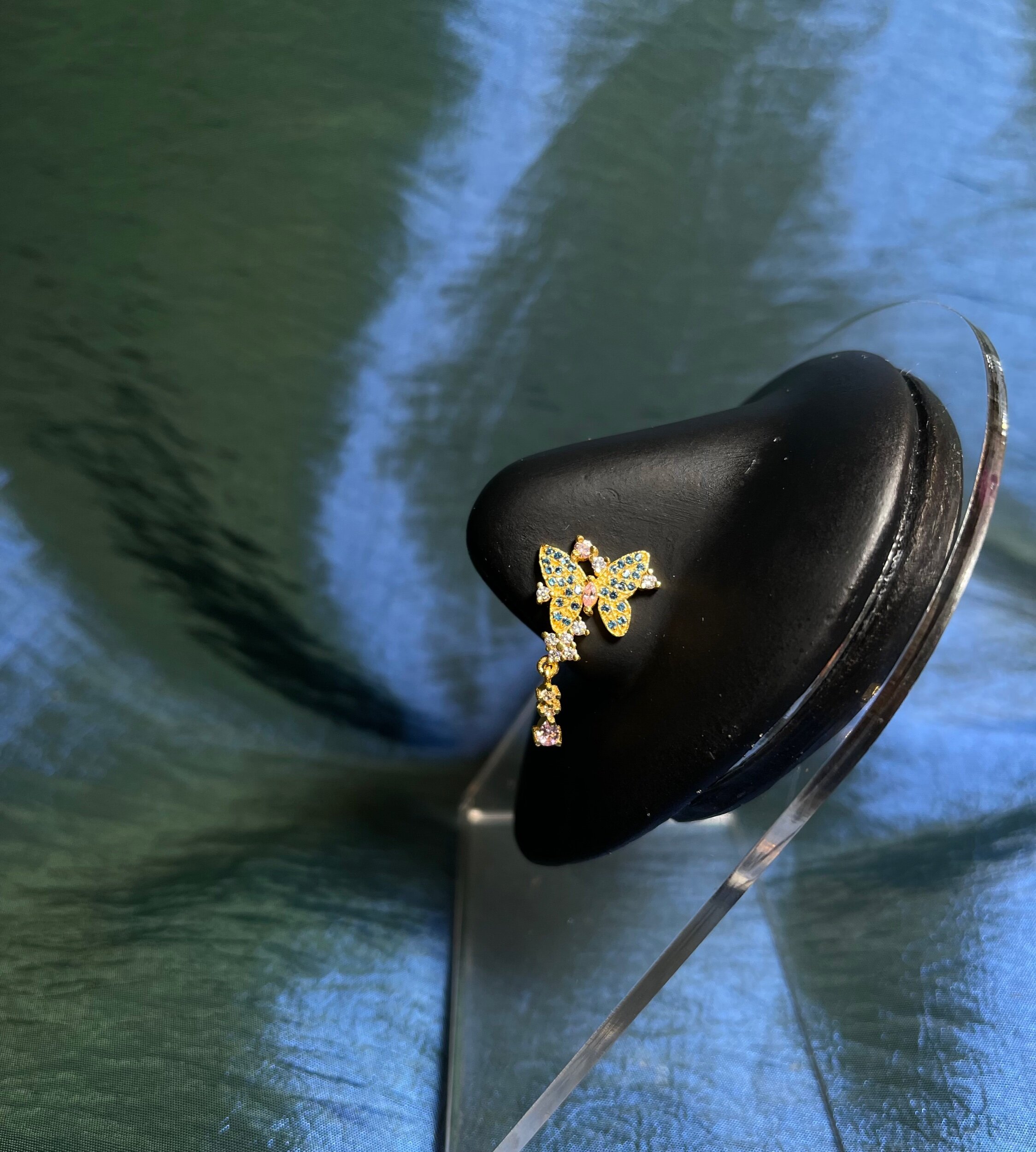 F4278969-7244-4D18-A651-38D6BC1AA000