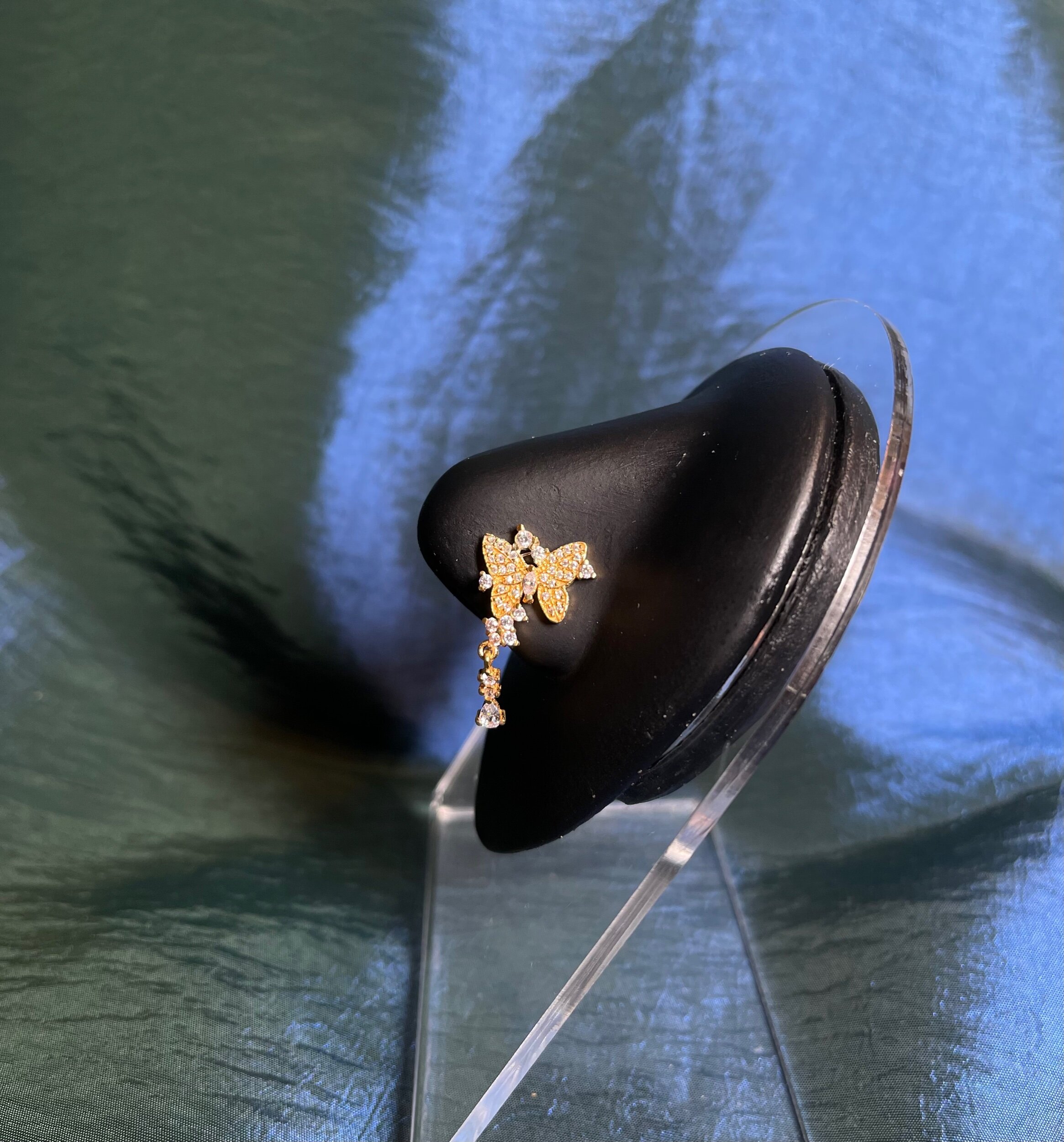 3C873985-D943-4689-9318-0F6207A7D991