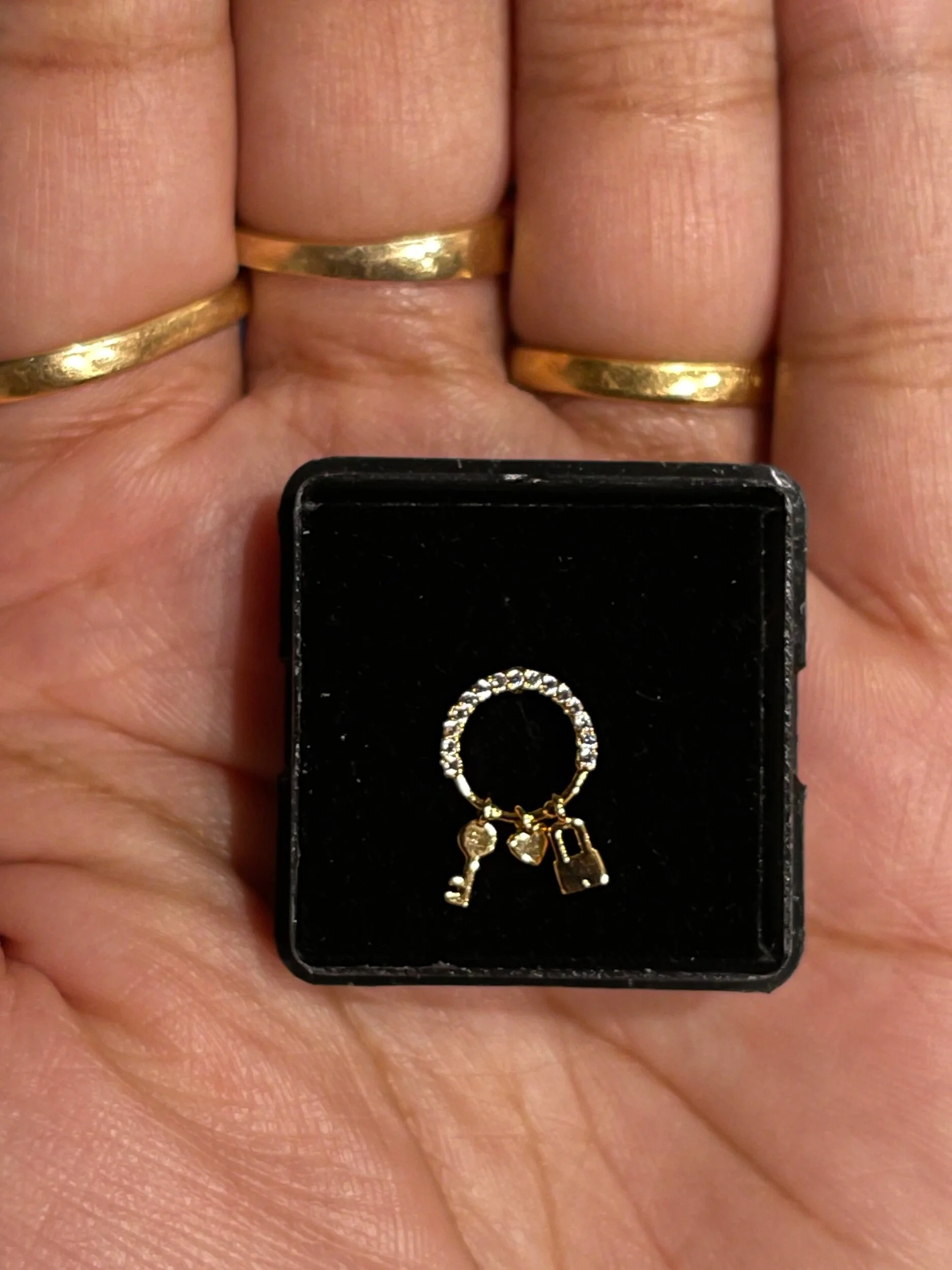 A062F212-C6C2-4ACB-A099-D3FE7036EC0D