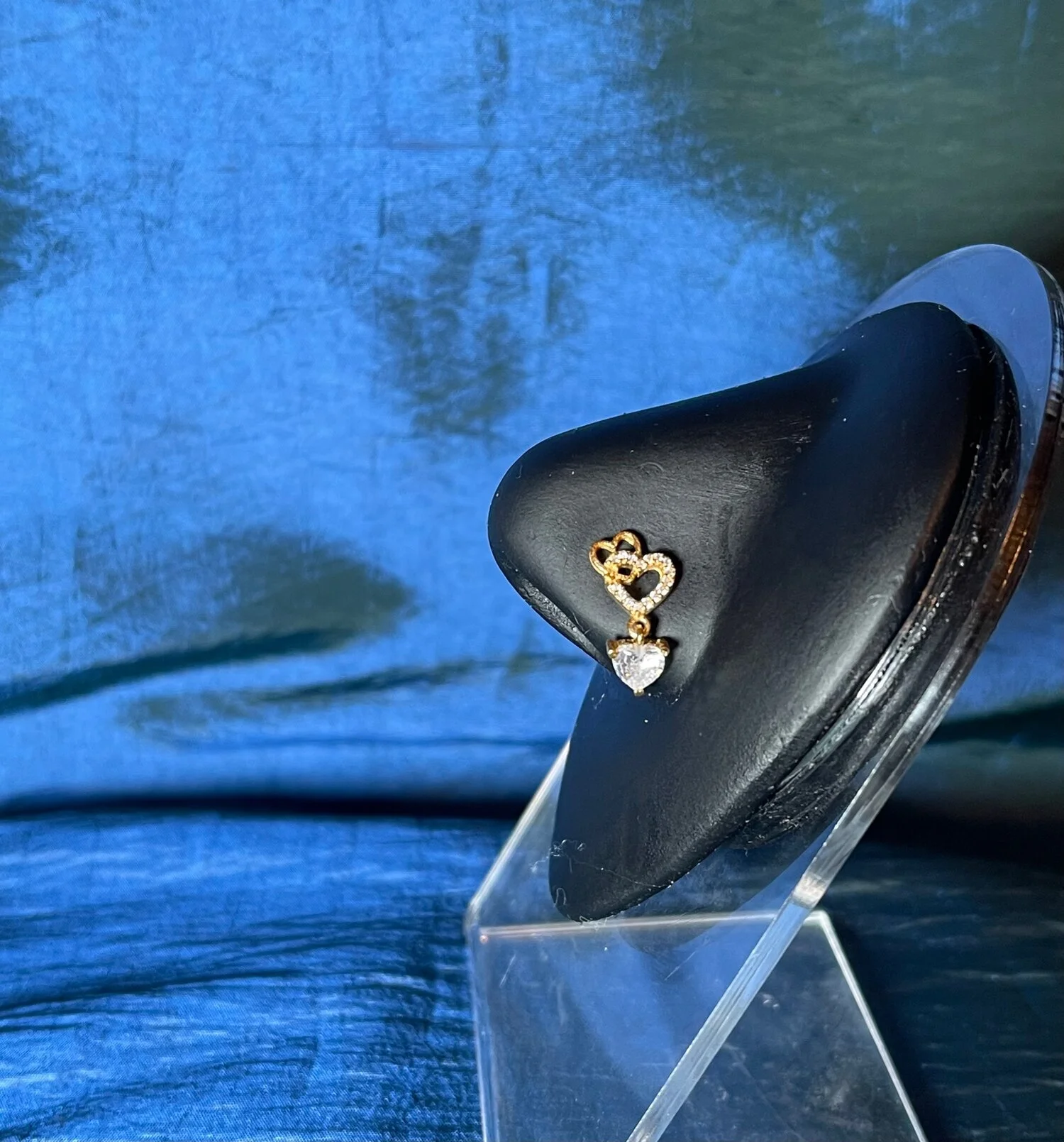 BD4AA59D-A0A3-40B2-A059-891226A362FE