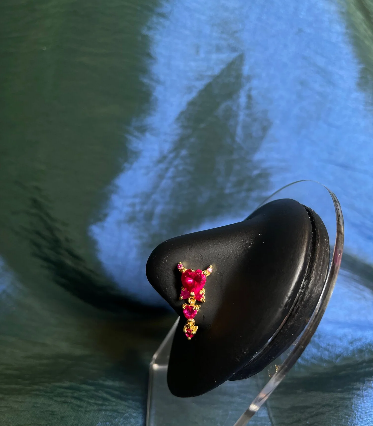 D6339B6A-BC45-4F7D-A2EF-594CA17A2B6D