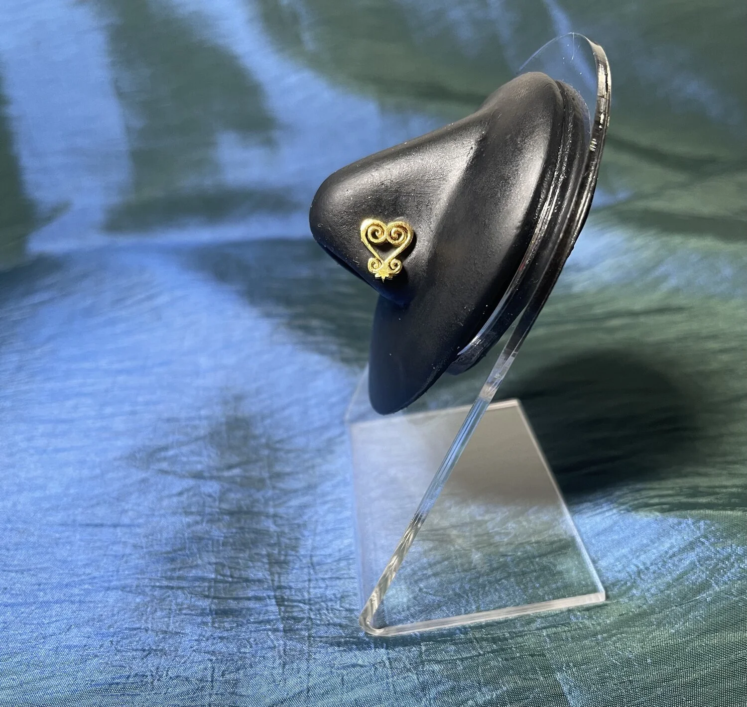 BB1D859F-6653-457A-86F7-56F0A2D653B7