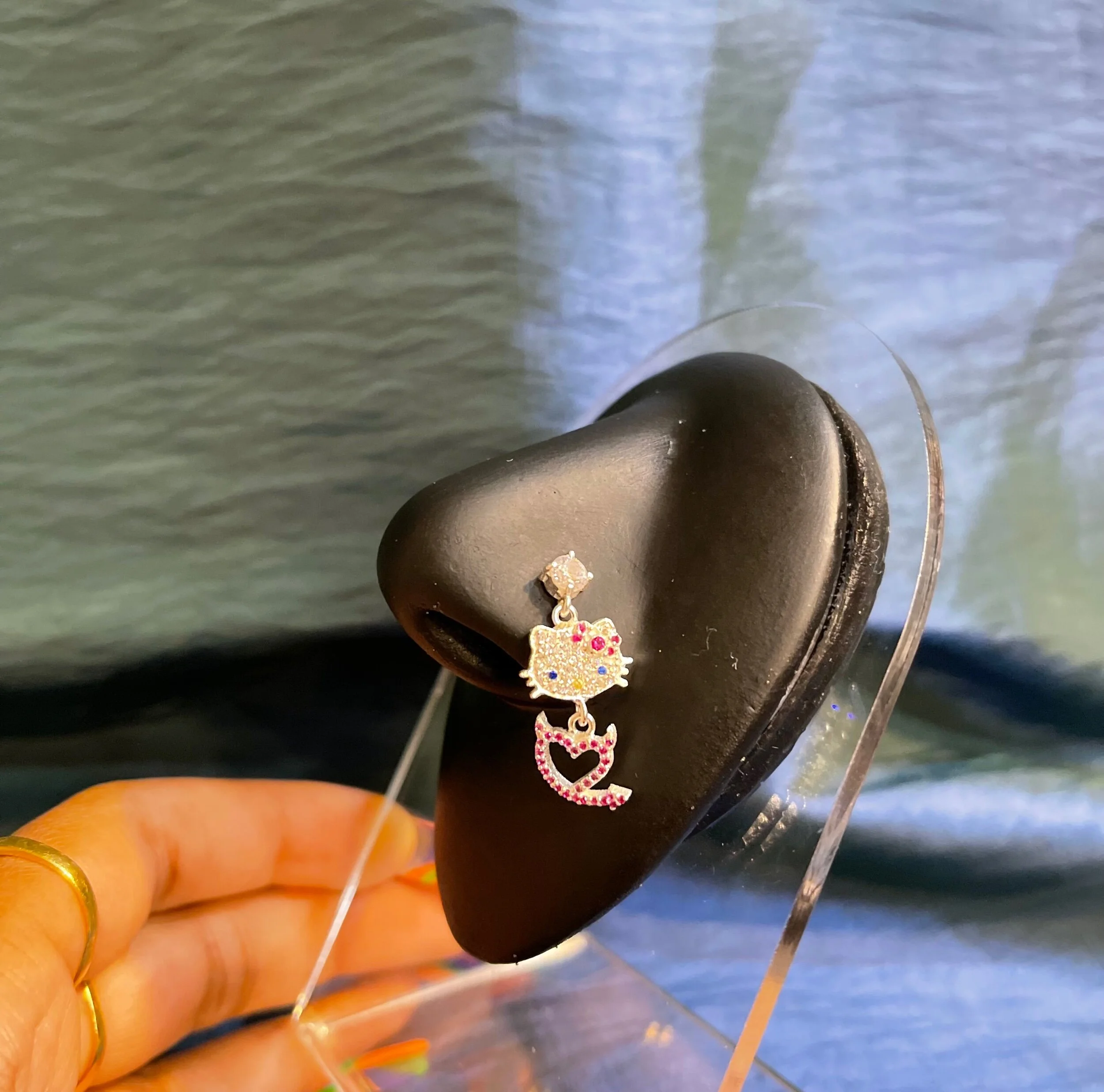 B7723357-D72E-4CBB-8DD7-8B8DDCCF48C9