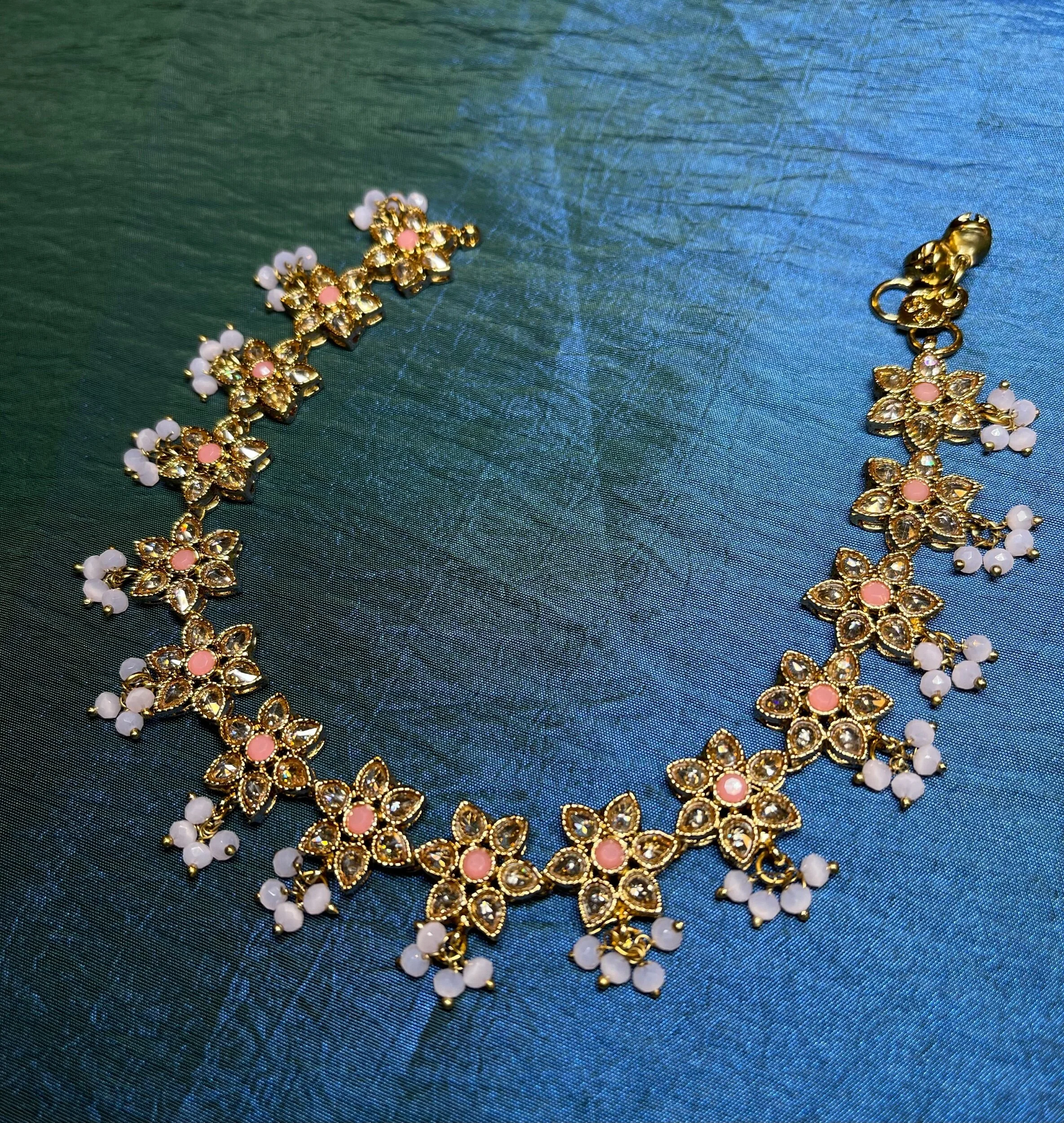 8F259BA7-21C6-4FD2-B3F7-52B2640638B3