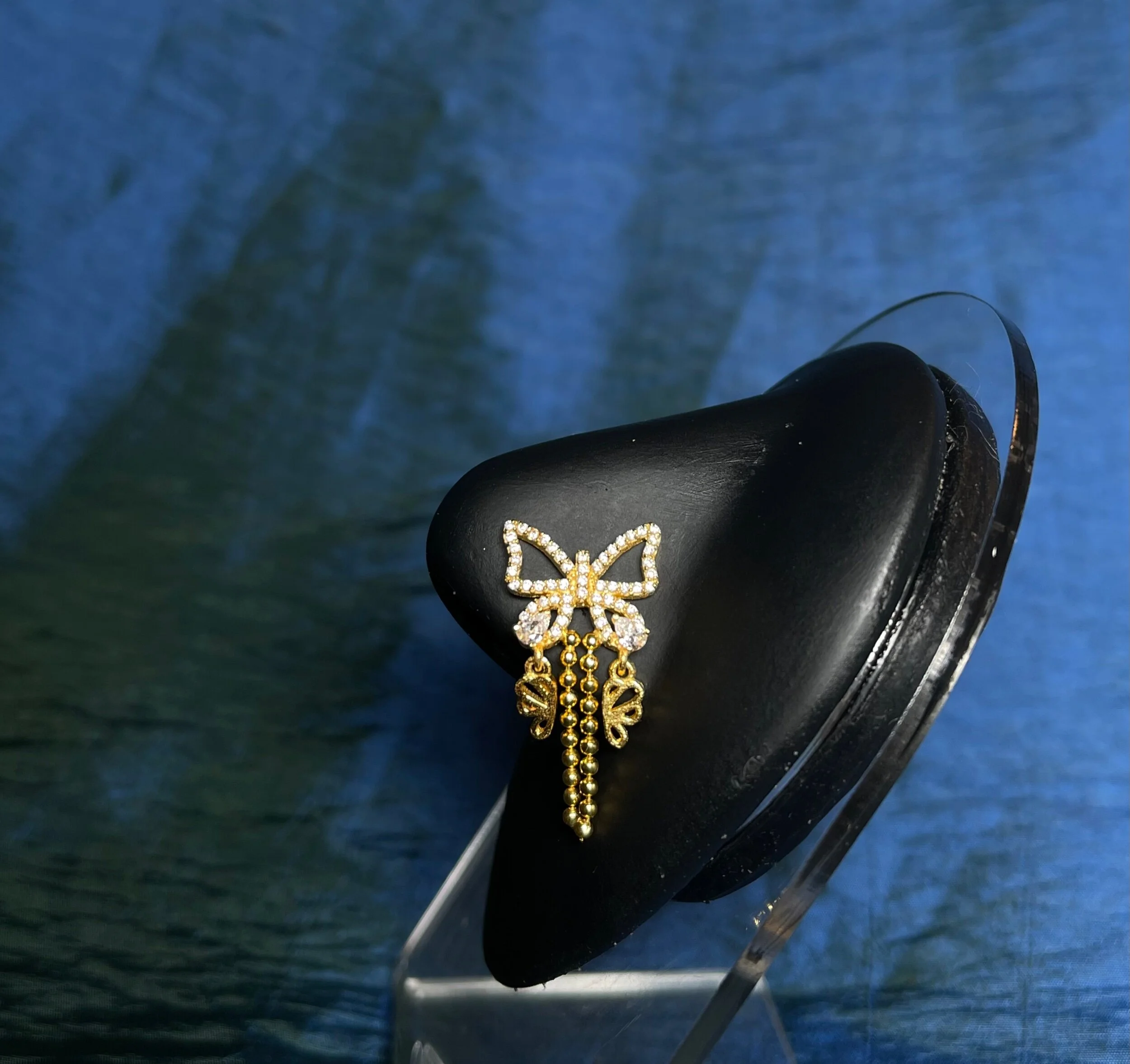 B52960E8-CFA0-4832-90AB-27323CF96D9D