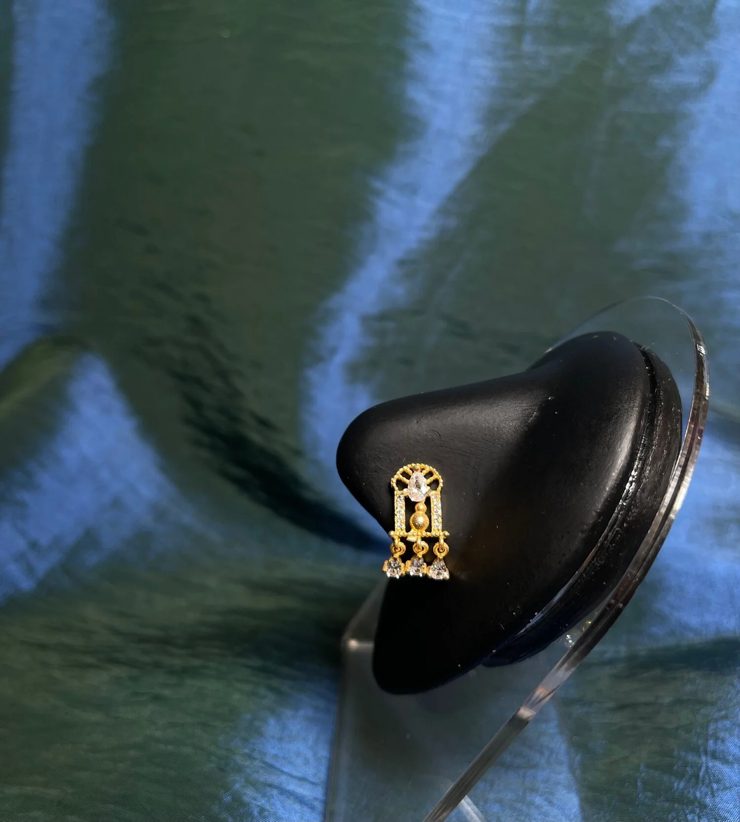 8F566CF7-736B-4833-BC4C-8D4389AF0CF2