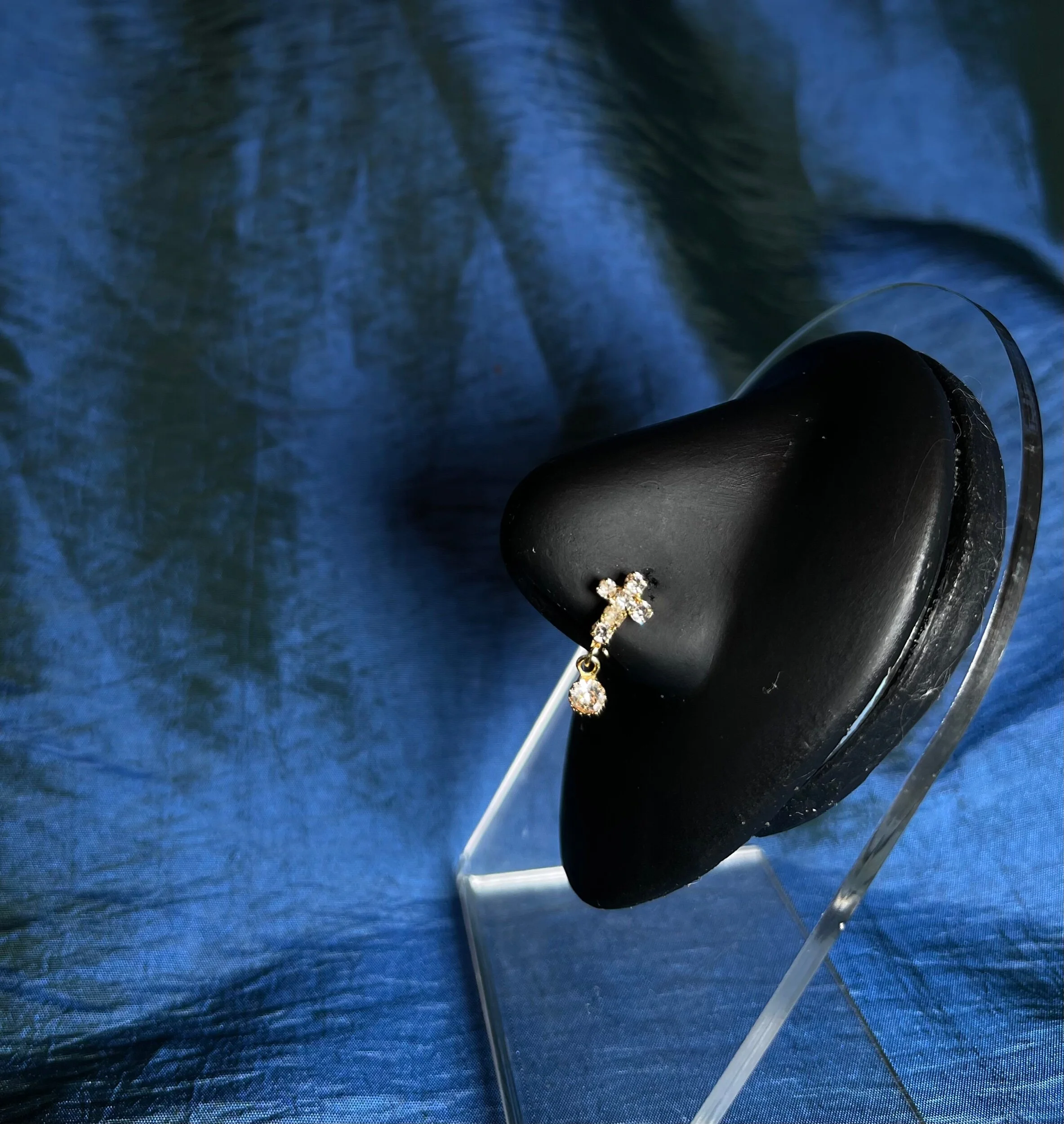 1FE6E0AF-E861-4C3C-9416-00E1AD1DF0C3