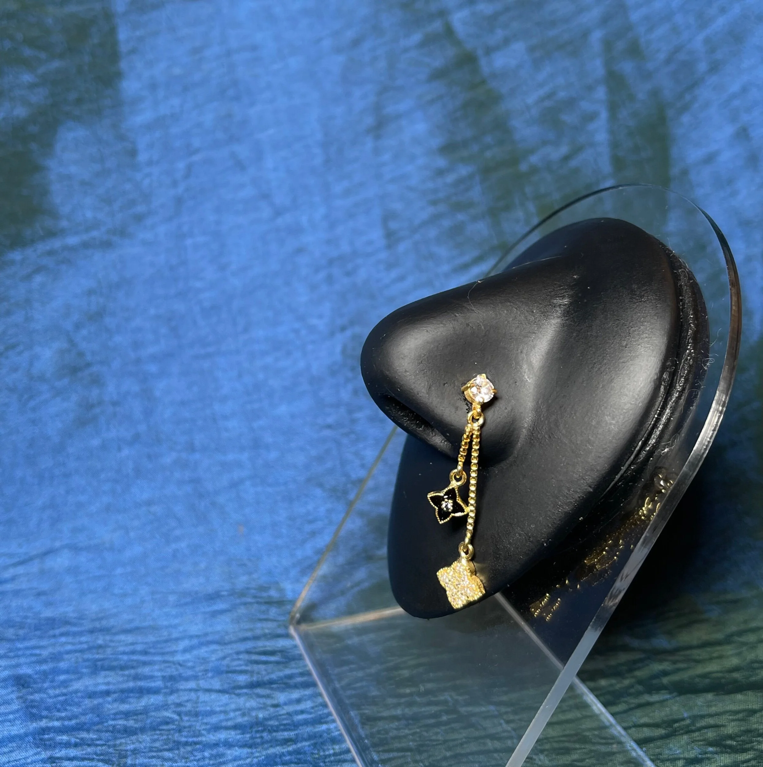 2A407CDD-FC8E-4899-B04A-9C17C99AEC8D